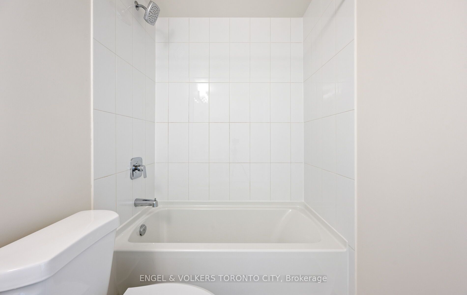 8960 Jane Street 1603 Property Photo 29