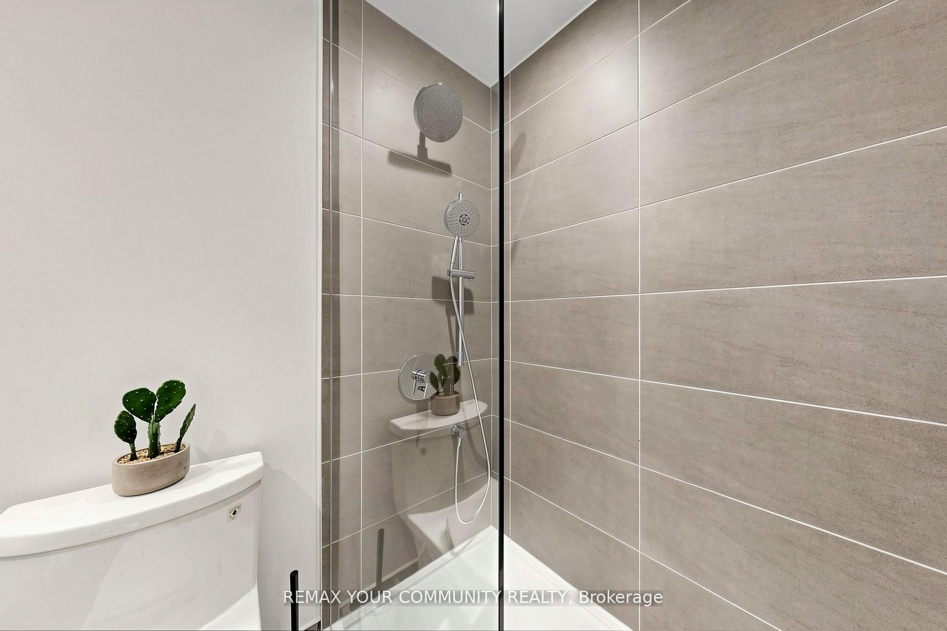898 Portage Parkway 1503 Property Photo 22