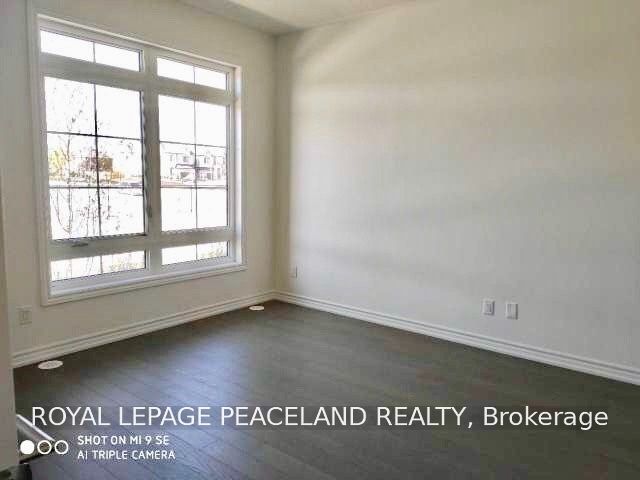 19 Frank Charlton Avenue Property Photo 3