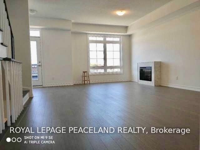 19 Frank Charlton Avenue Property Photo 4
