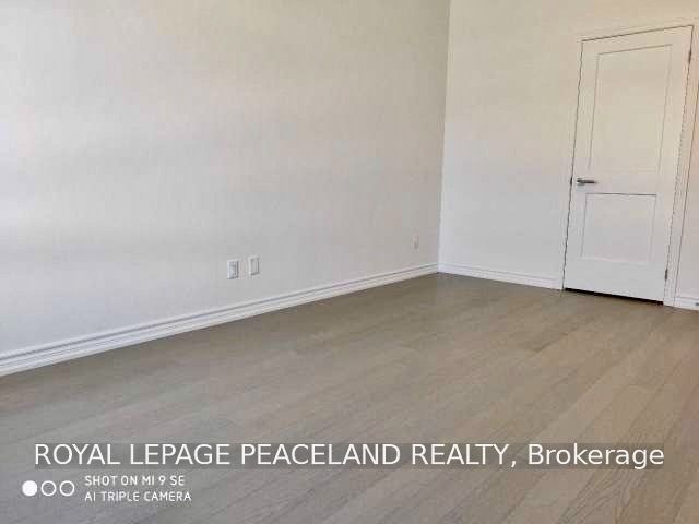 19 Frank Charlton Avenue Property Photo 5