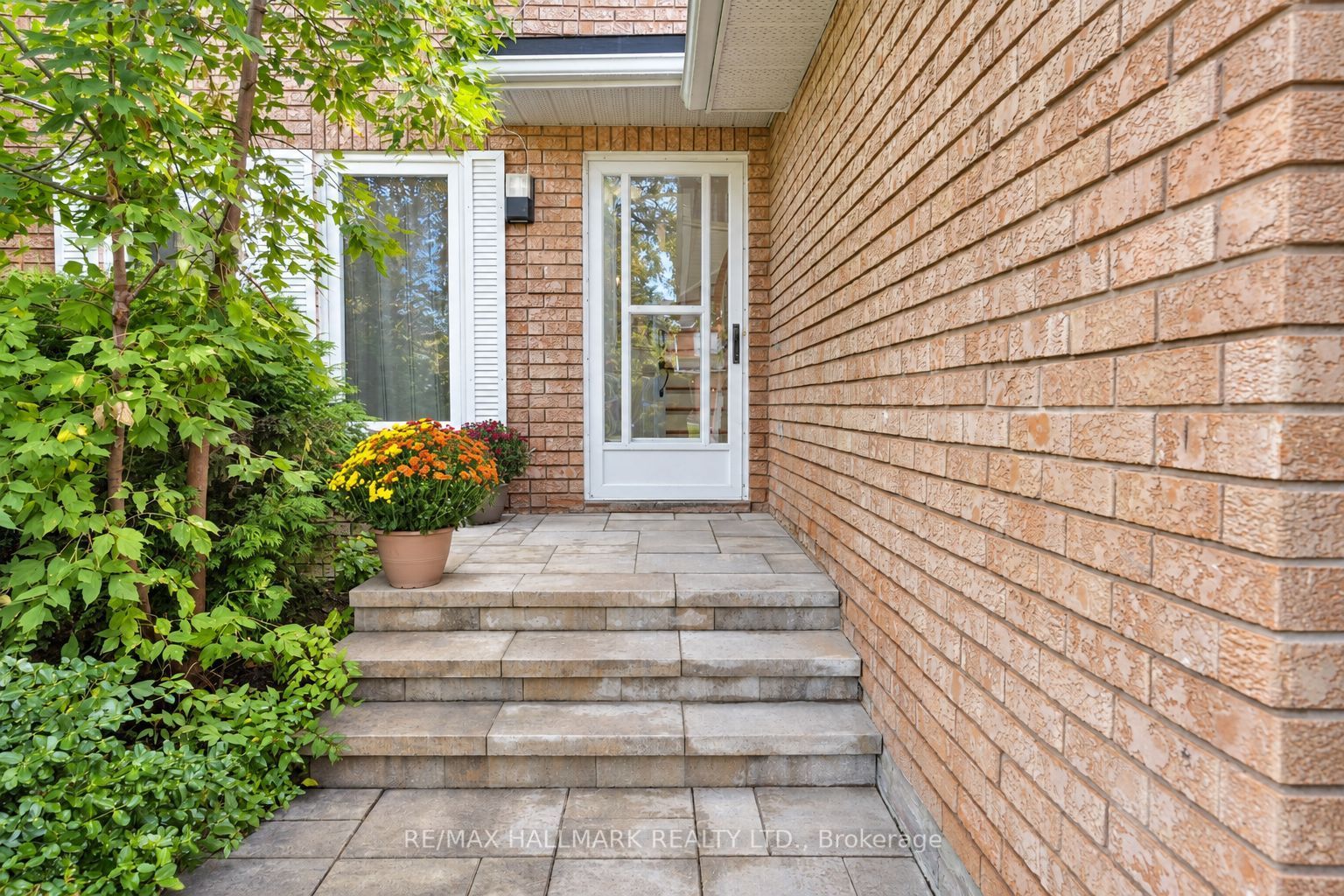 14 Crawford Rose Drive Property Photo 2