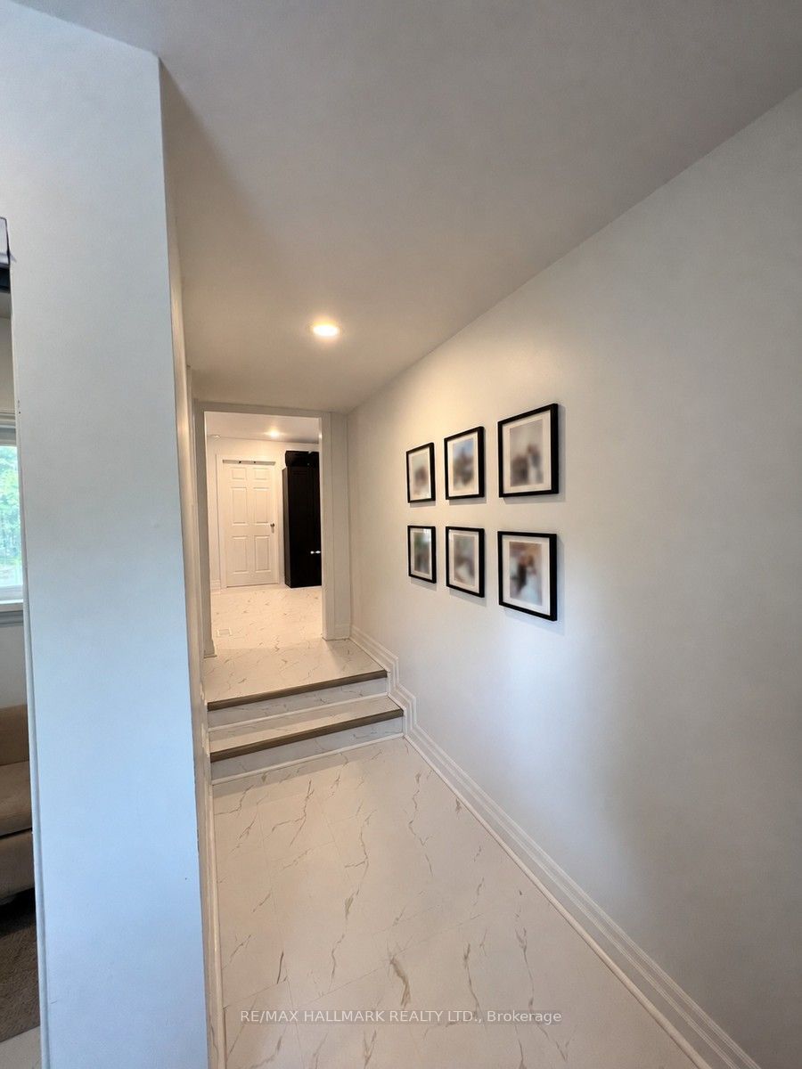 36 Fergus Avenue N Property Photo 4