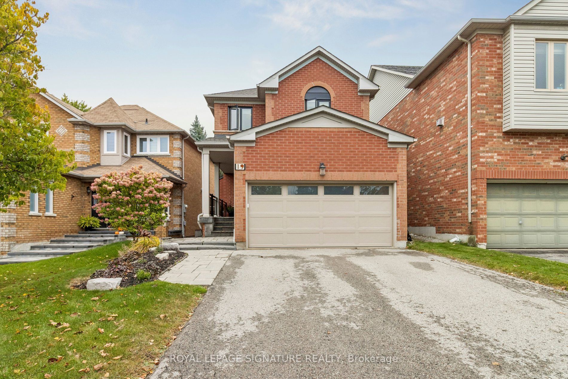 19 Ballymore Drive Property Photo 1