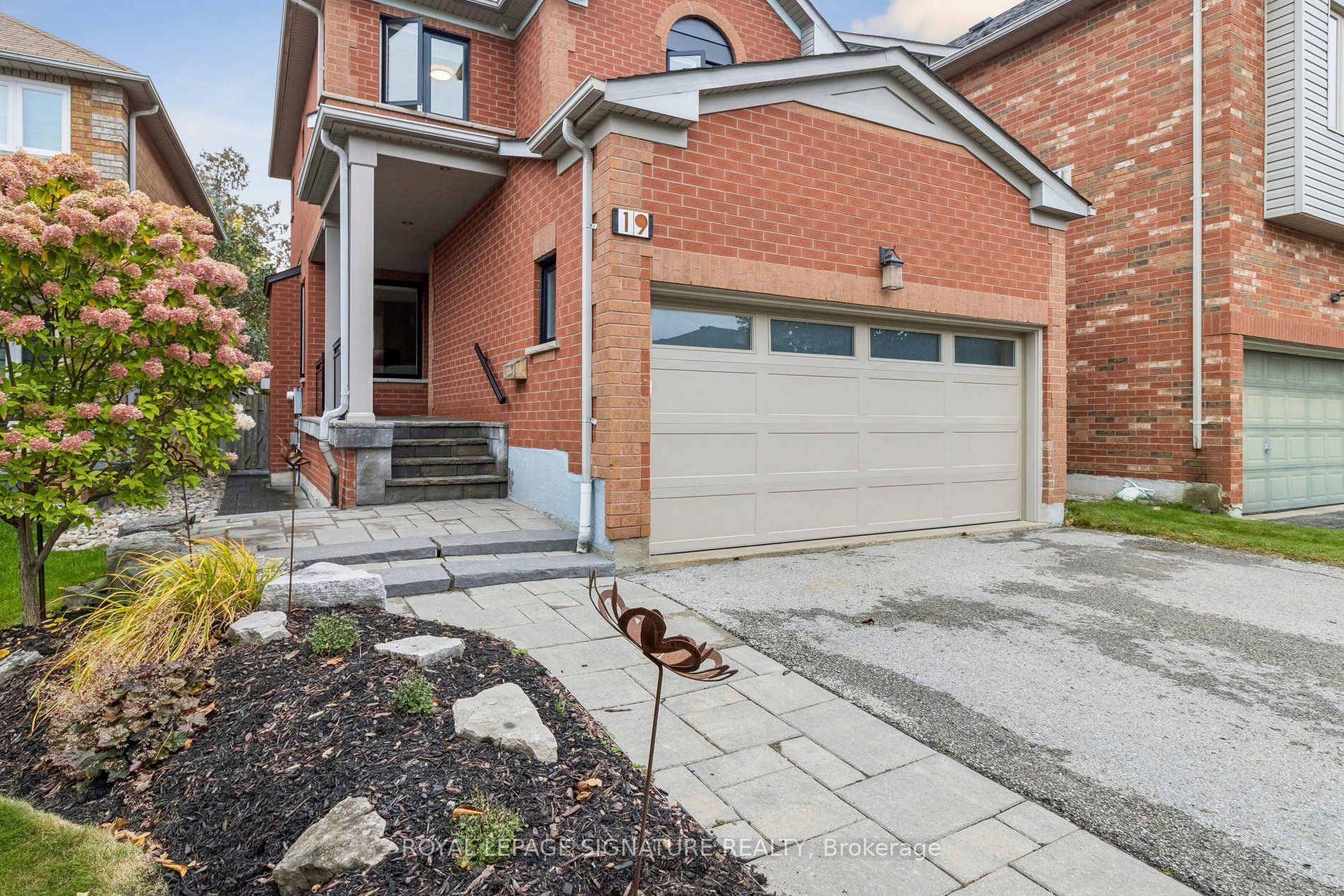 19 Ballymore Drive Property Photo 2