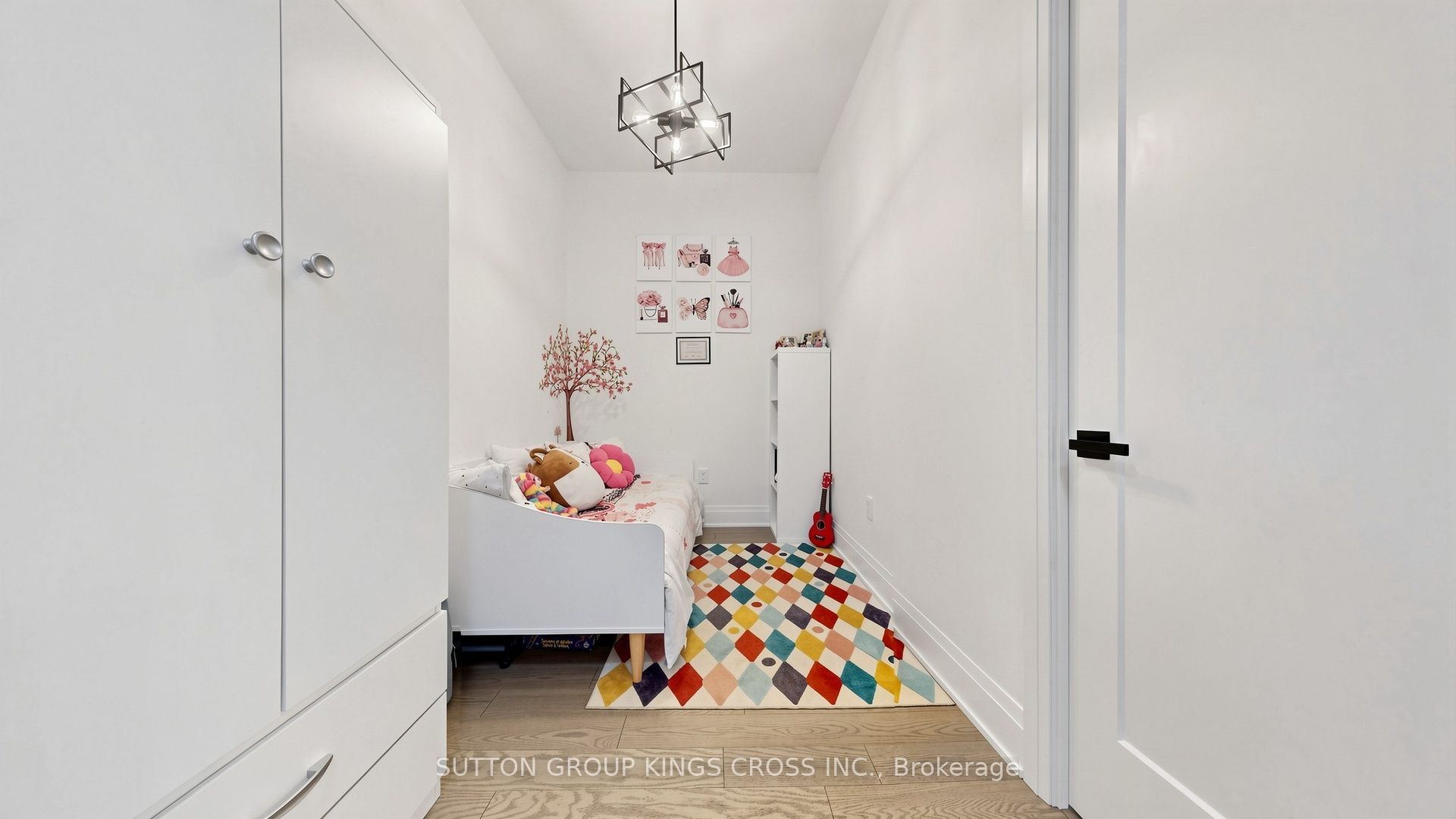 9000 Jane Street 2514 Property Photo 16