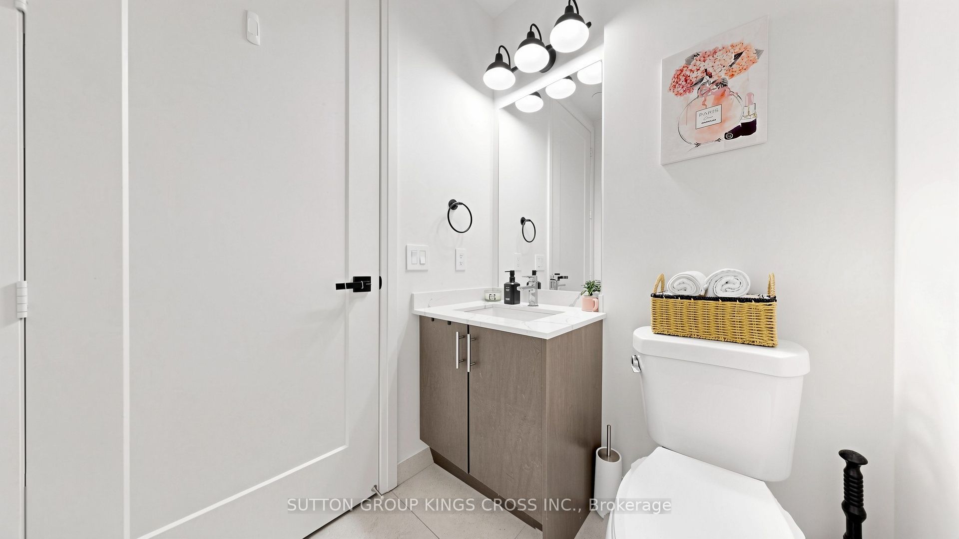 9000 Jane Street 2514 Property Photo 18