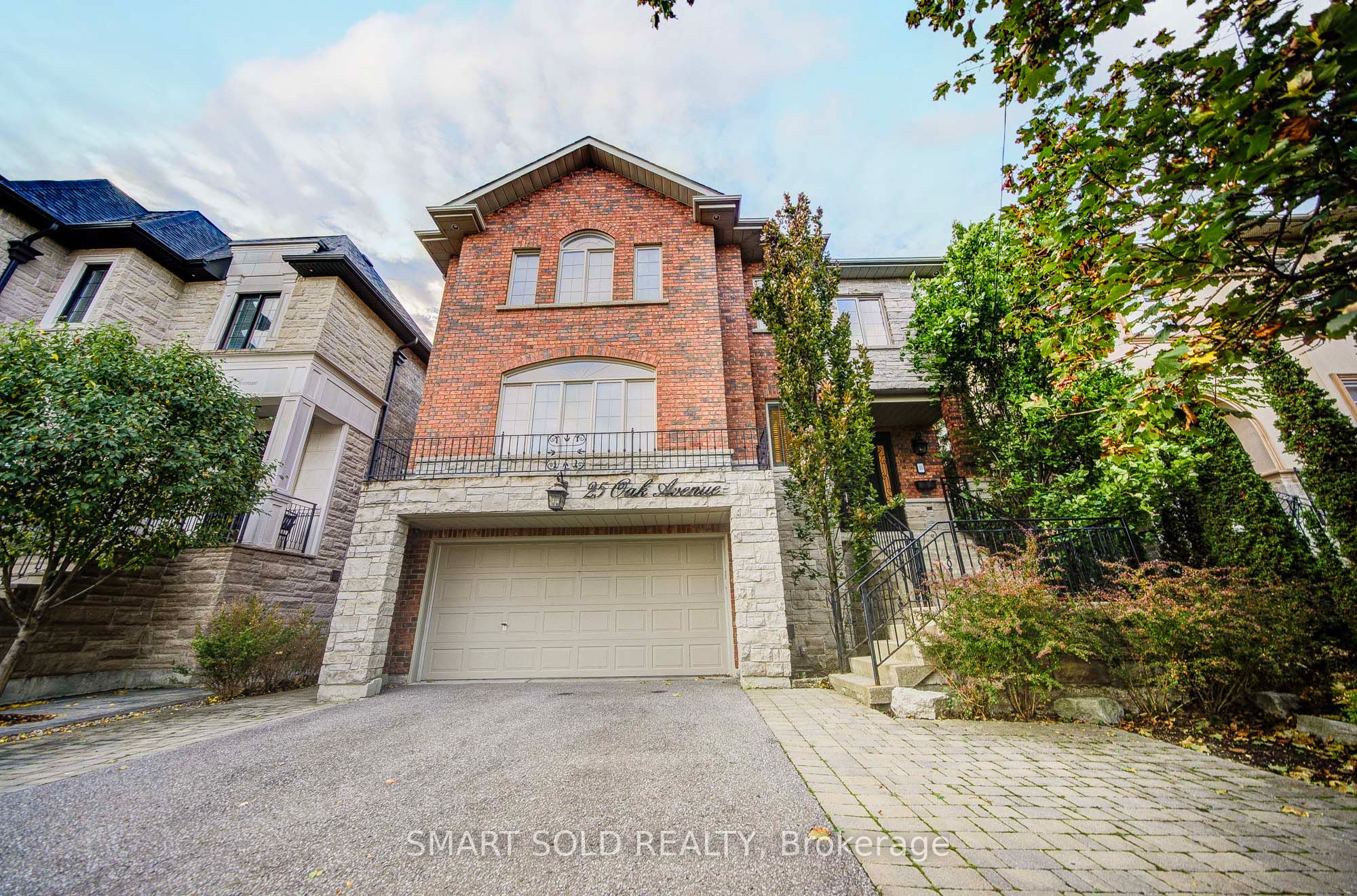 25 Oak Avenue Property Photo 1