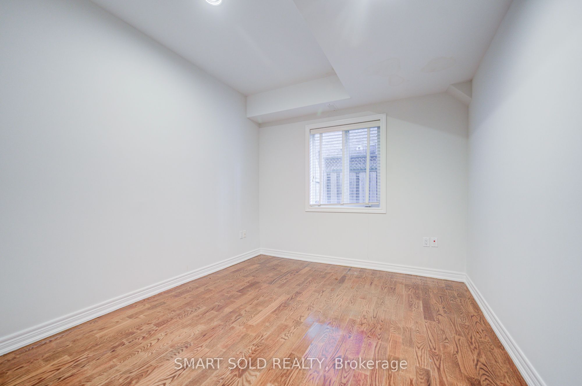 25 Oak Avenue Property Photo 45