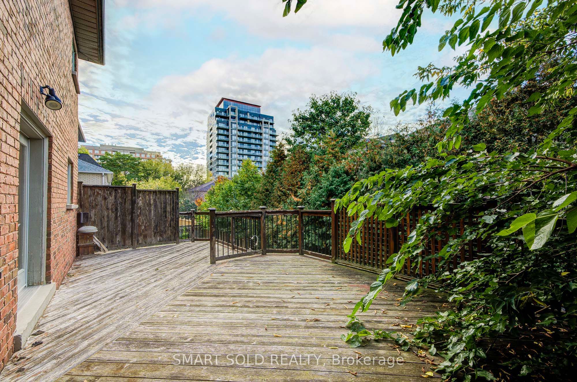 25 Oak Avenue Property Photo 47