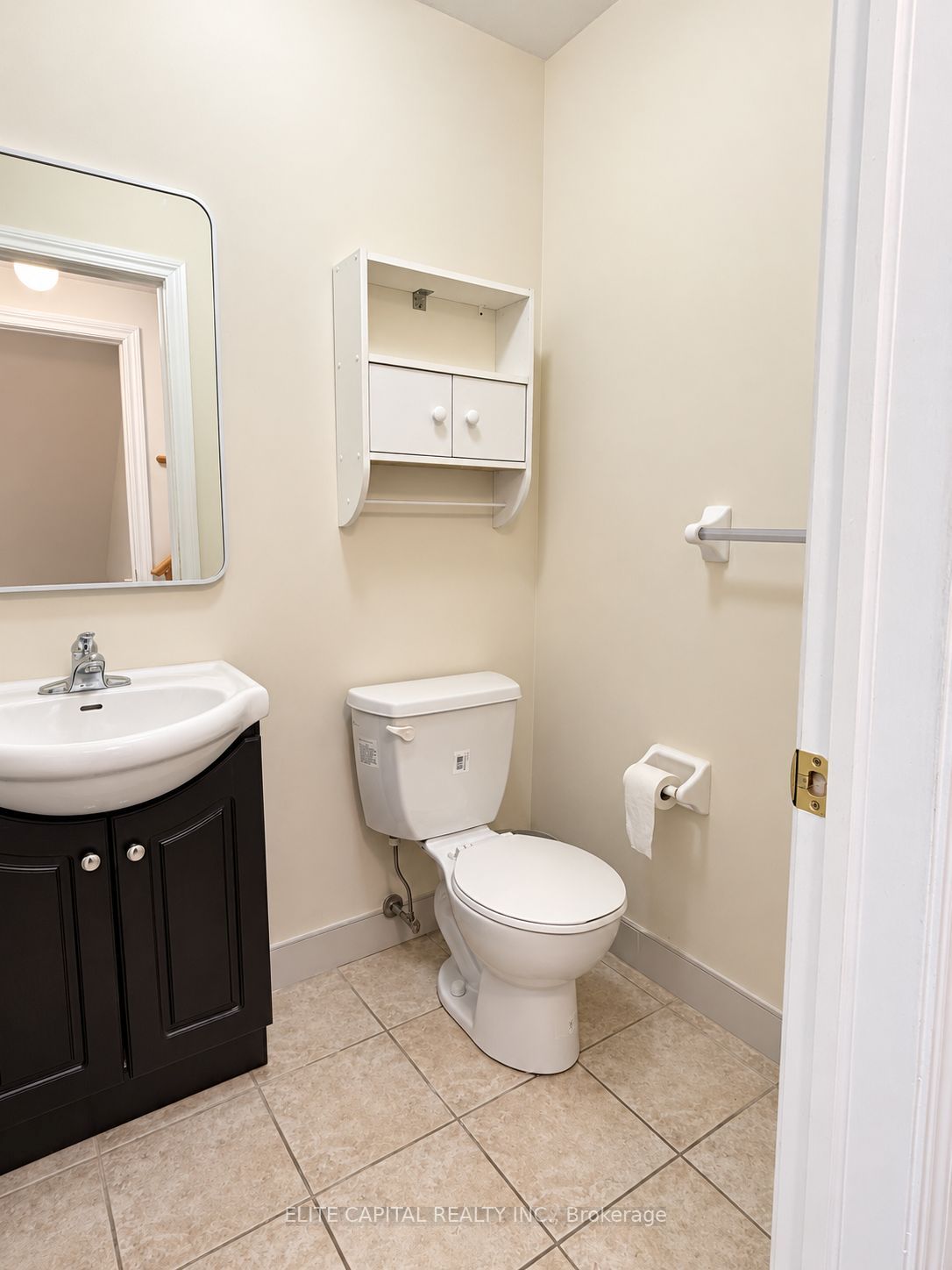 195 South Unionville Avenue Property Photo 14