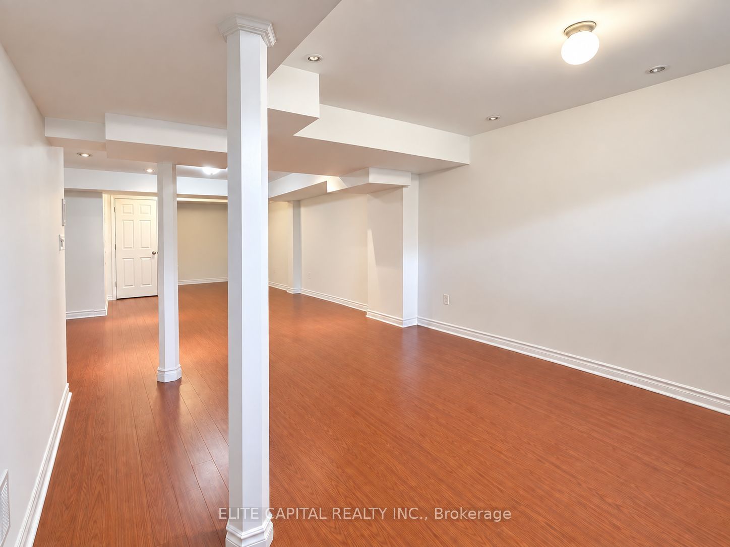 195 South Unionville Avenue Property Photo 15
