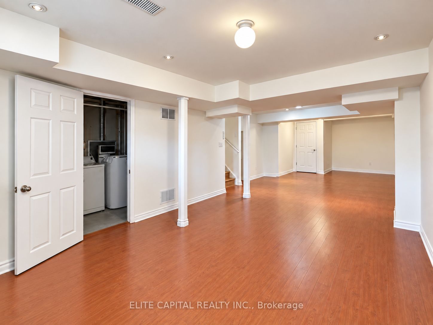 195 South Unionville Avenue Property Photo 17