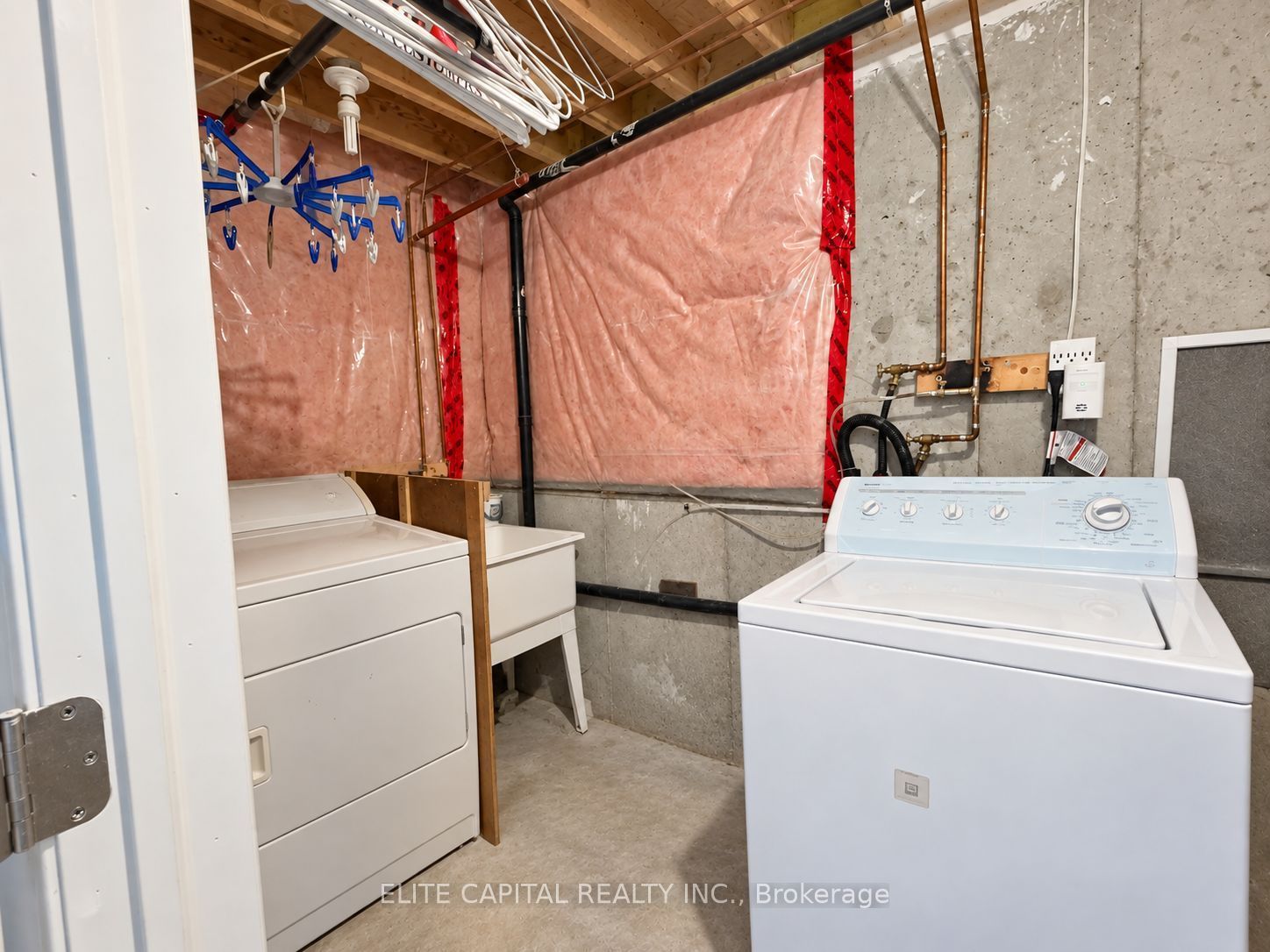 195 South Unionville Avenue Property Photo 21