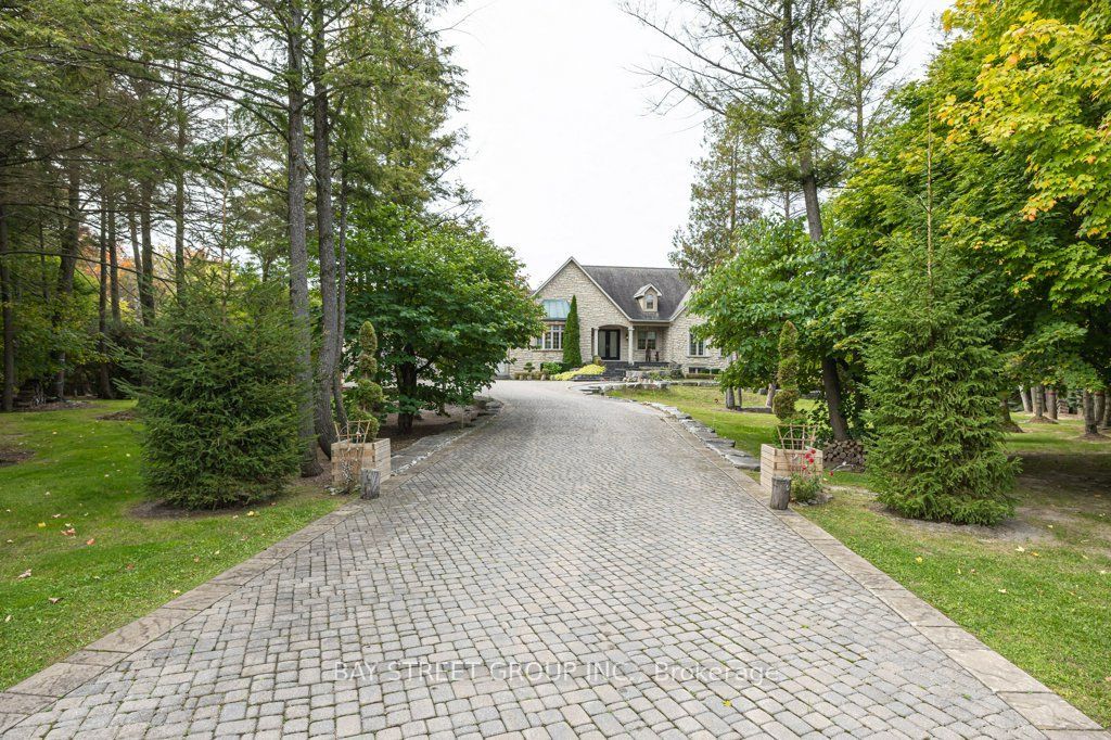 5 River Stone Court Property Photo 1