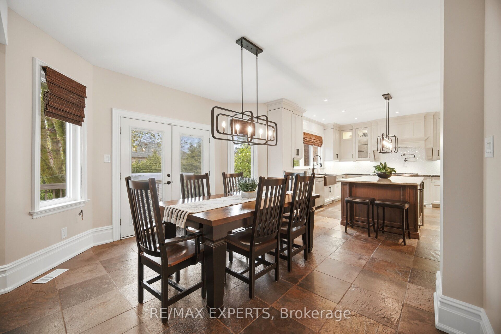 904 Damascus Court Property Photo 12
