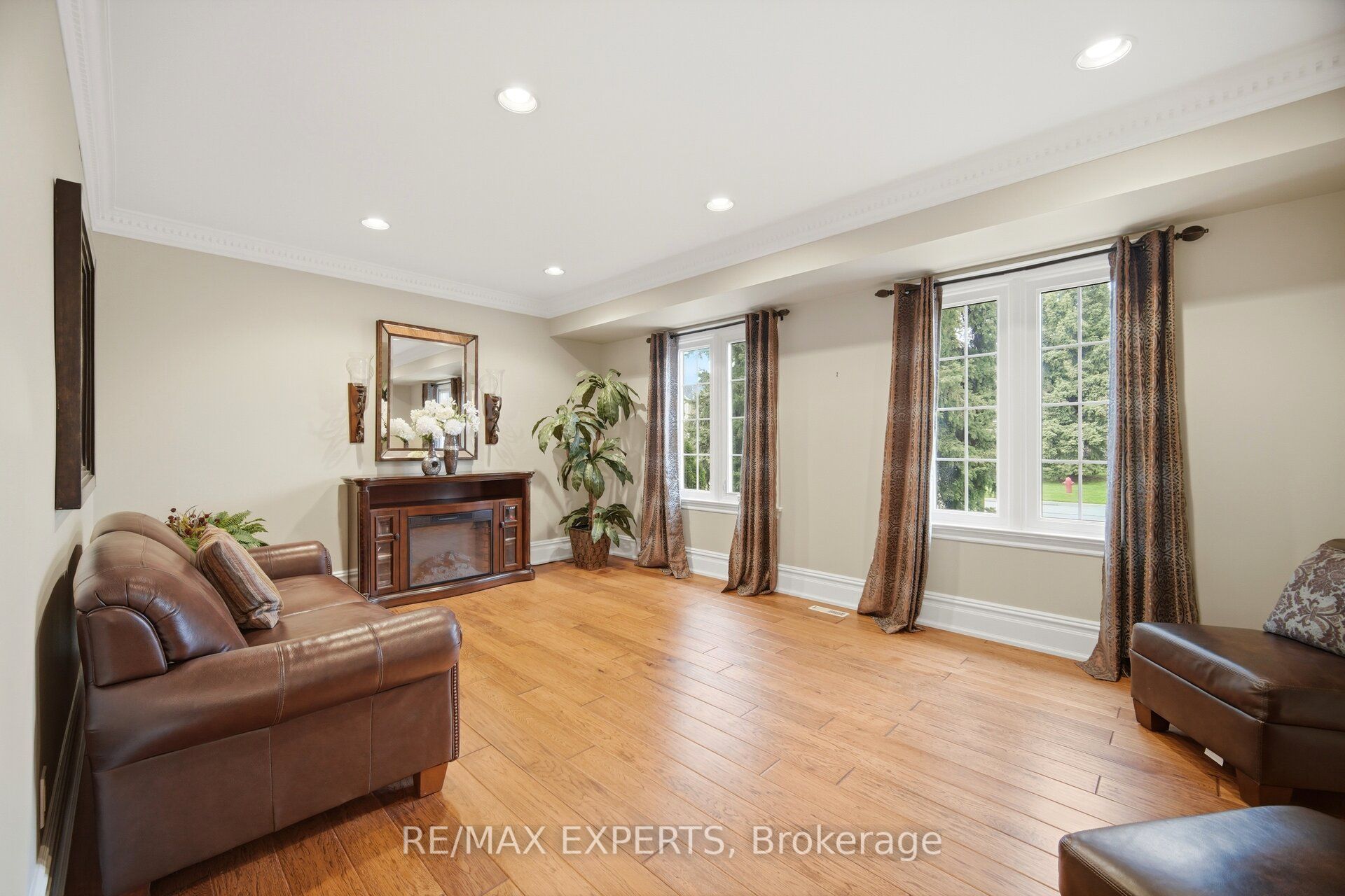 904 Damascus Court Property Photo 20