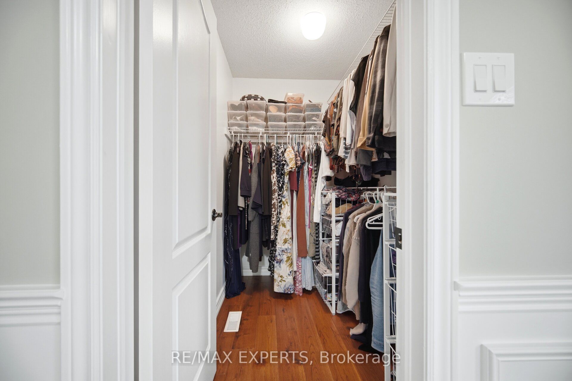 904 Damascus Court Property Photo 27