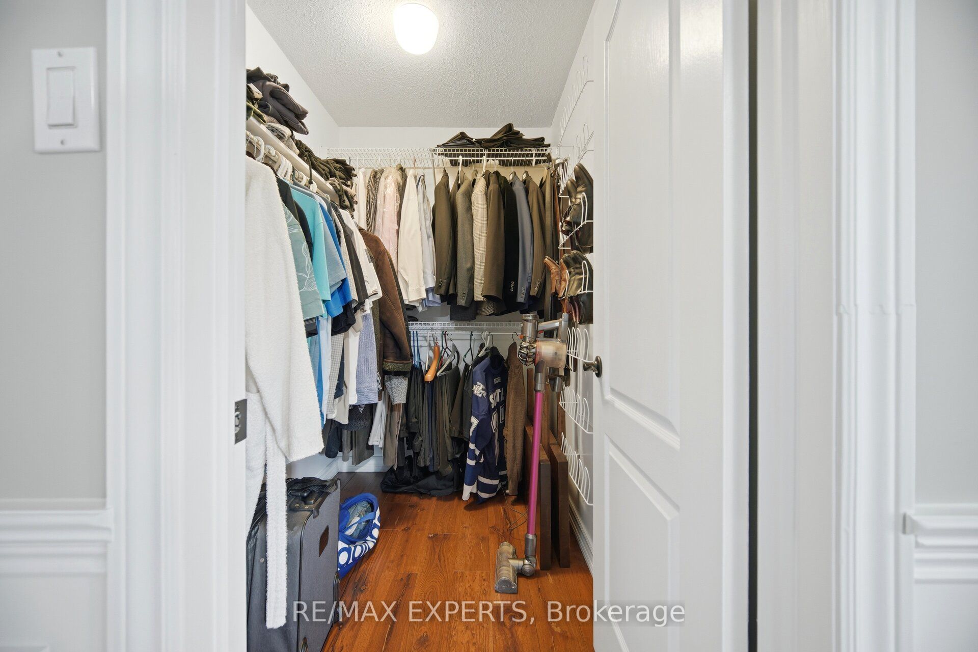 904 Damascus Court Property Photo 28
