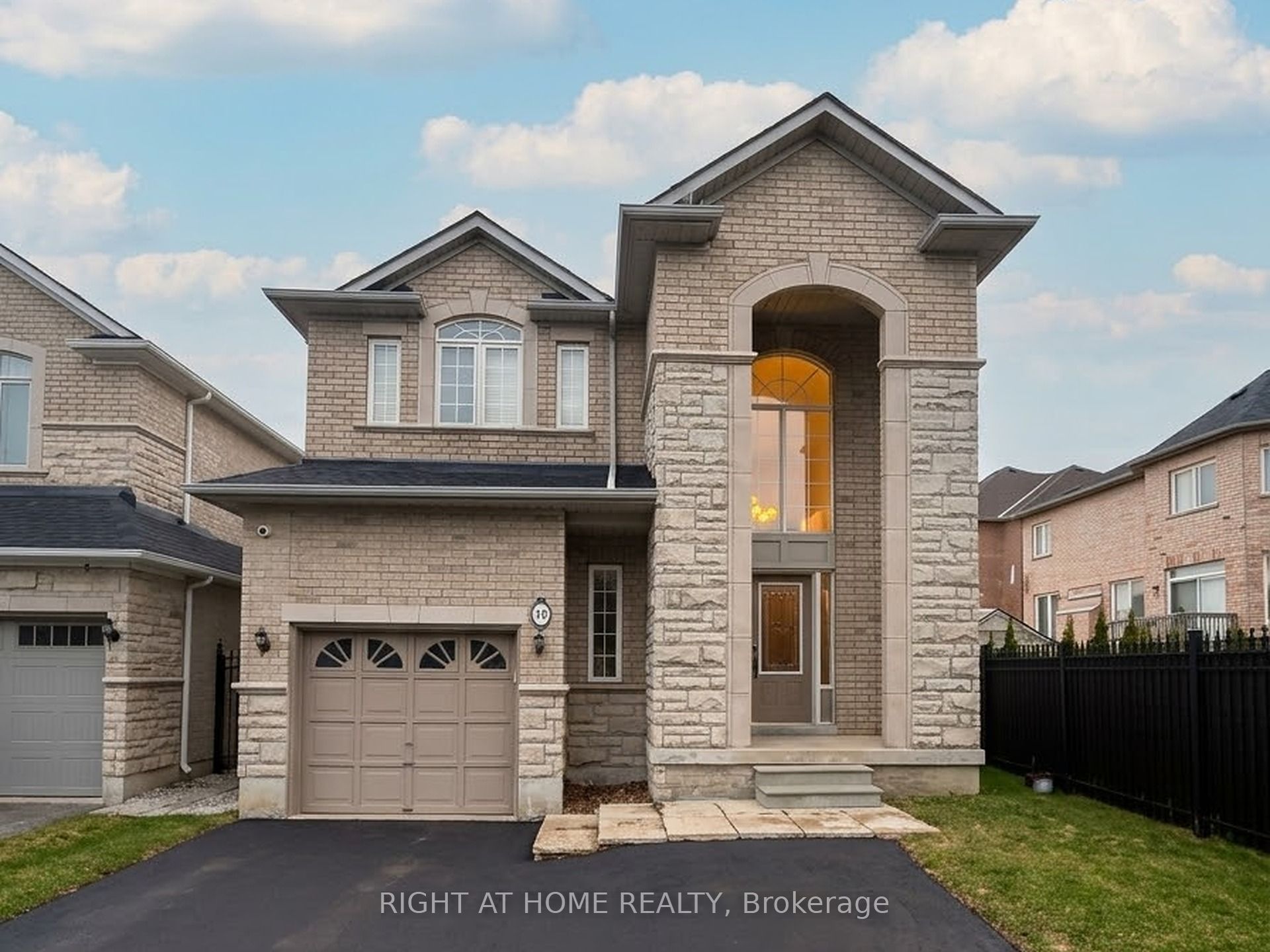 10 Edelweiss Avenue Property Photo 1