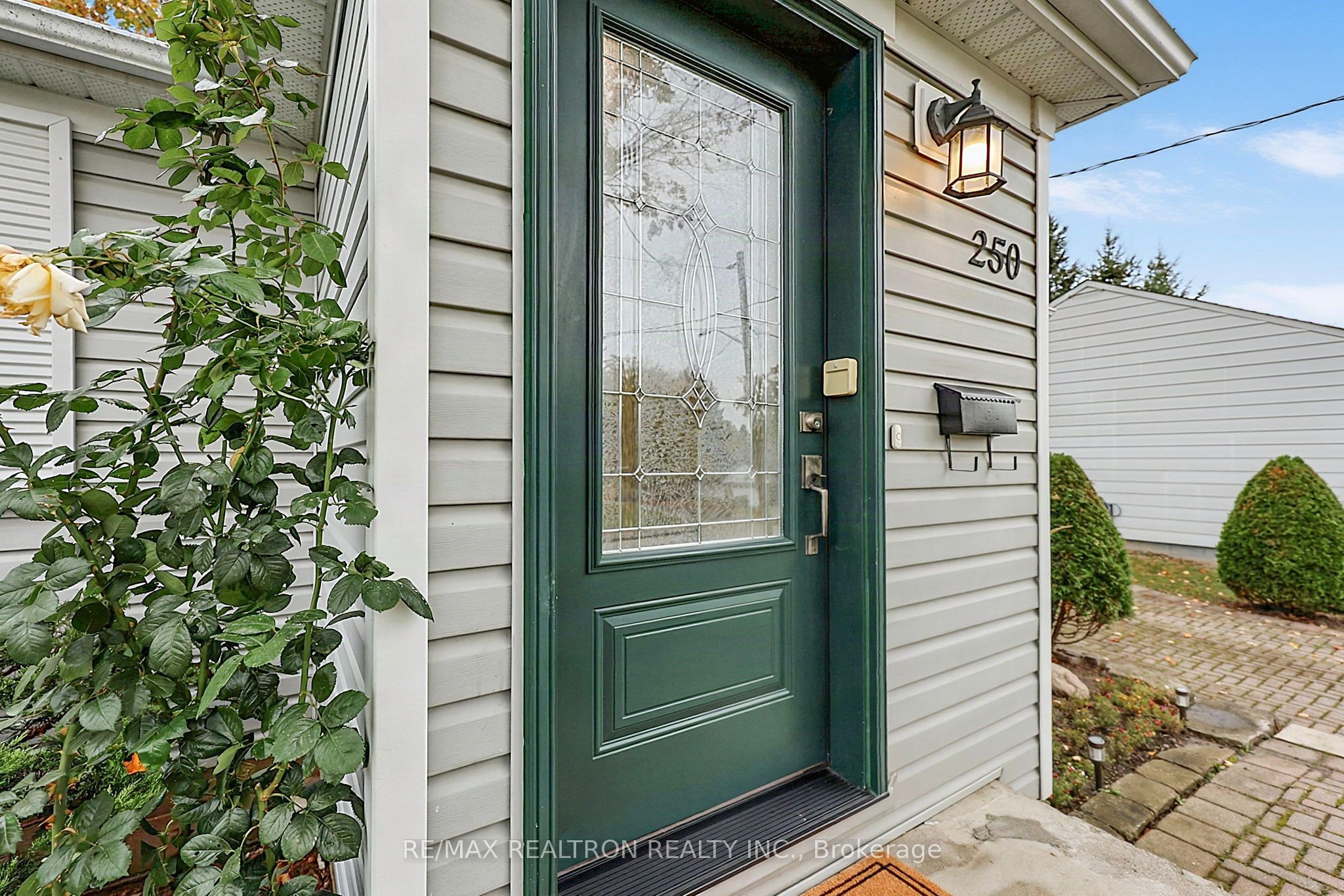 250 Helmer Avenue Property Photo 2