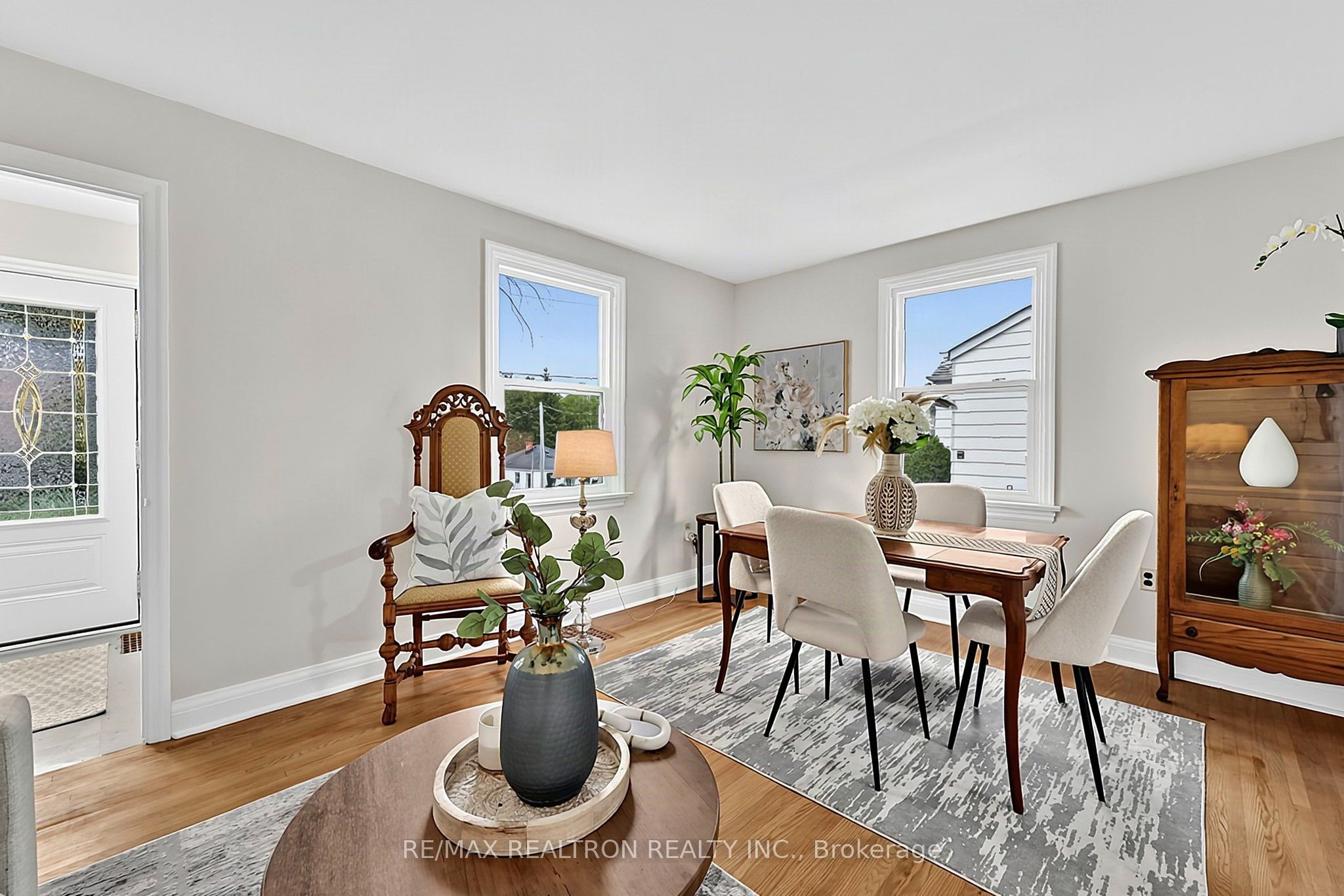 250 Helmer Avenue Property Photo 4