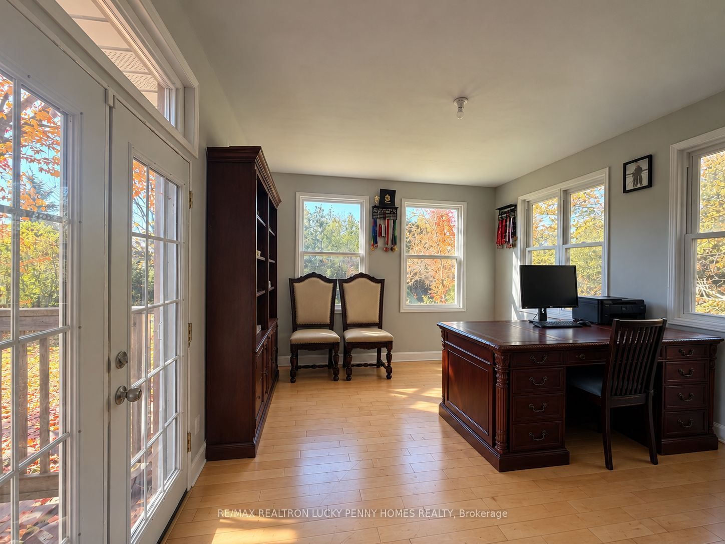 11 Lunar Crescent Property Photo 5