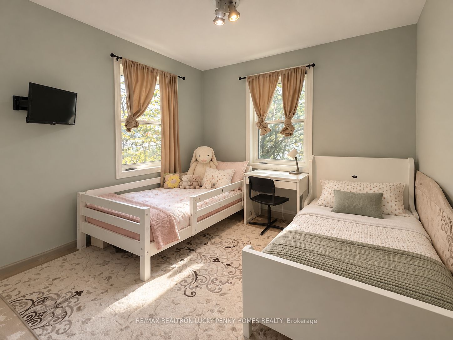 11 Lunar Crescent Property Photo 7