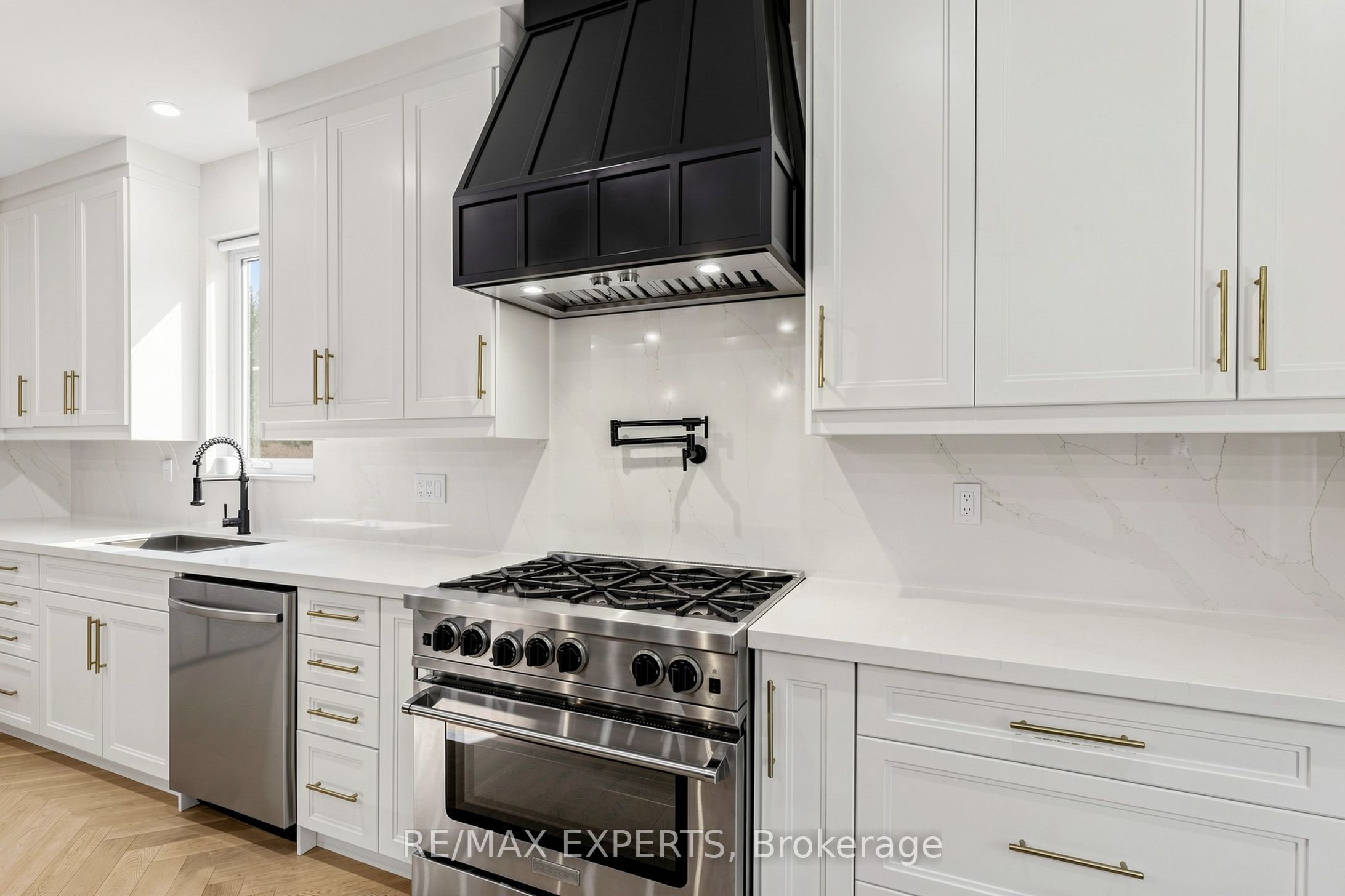 64 Humberwood Gate Property Photo 16
