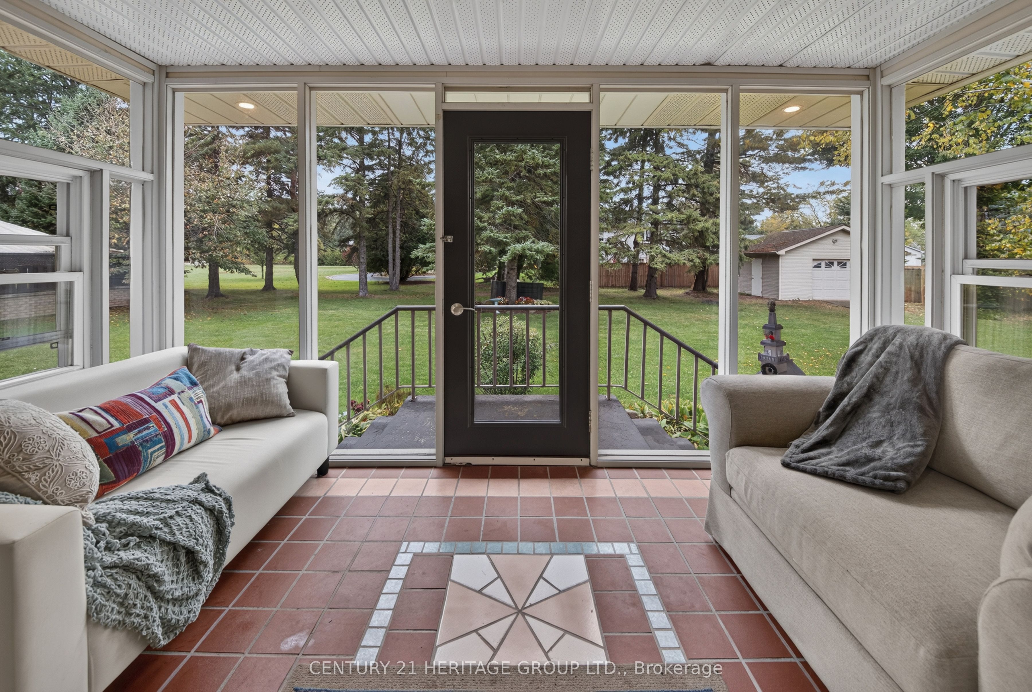 1 Arthur Evans Crescent Property Photo 9