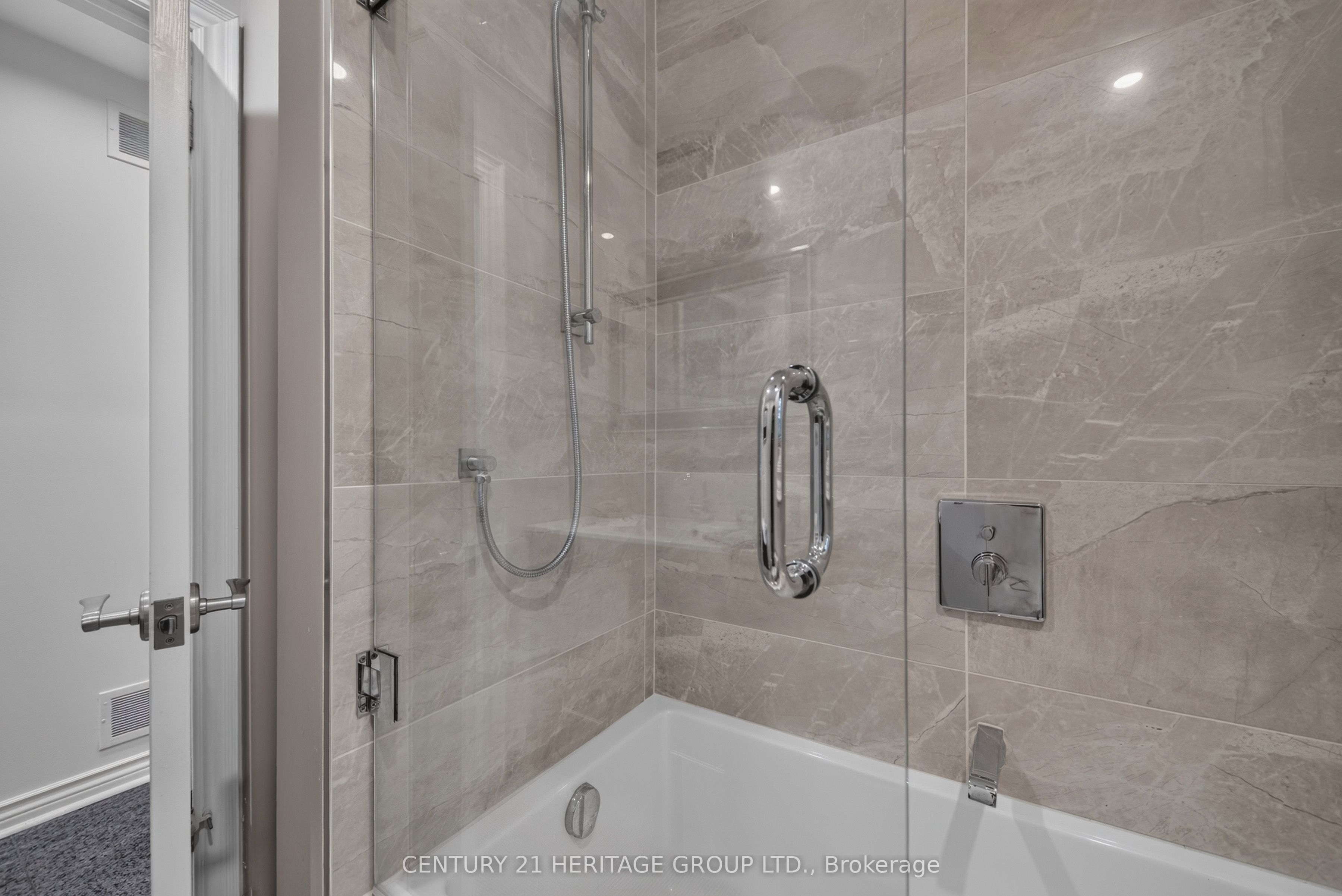 1 Arthur Evans Crescent Property Photo 29