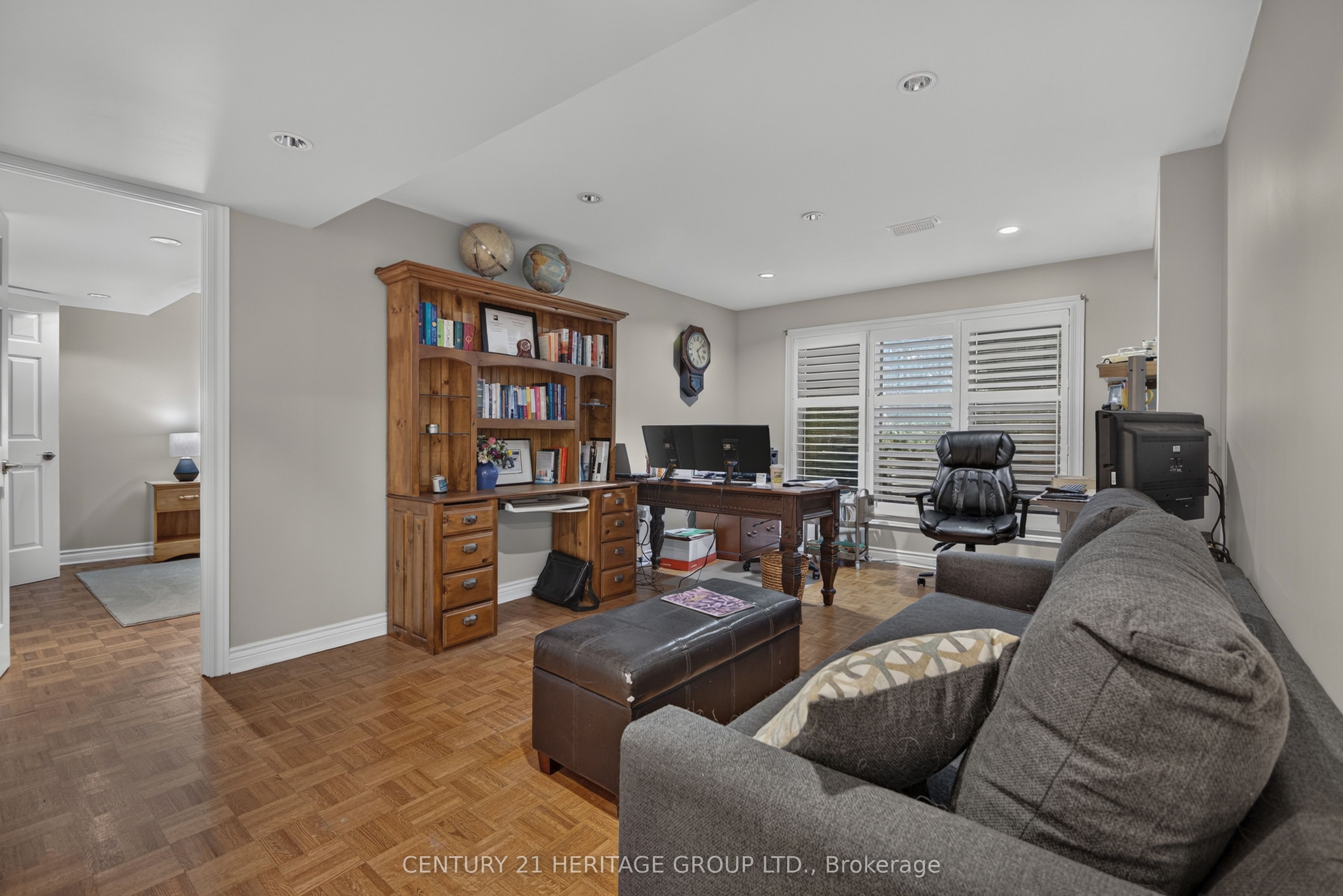 1 Arthur Evans Crescent Property Photo 37
