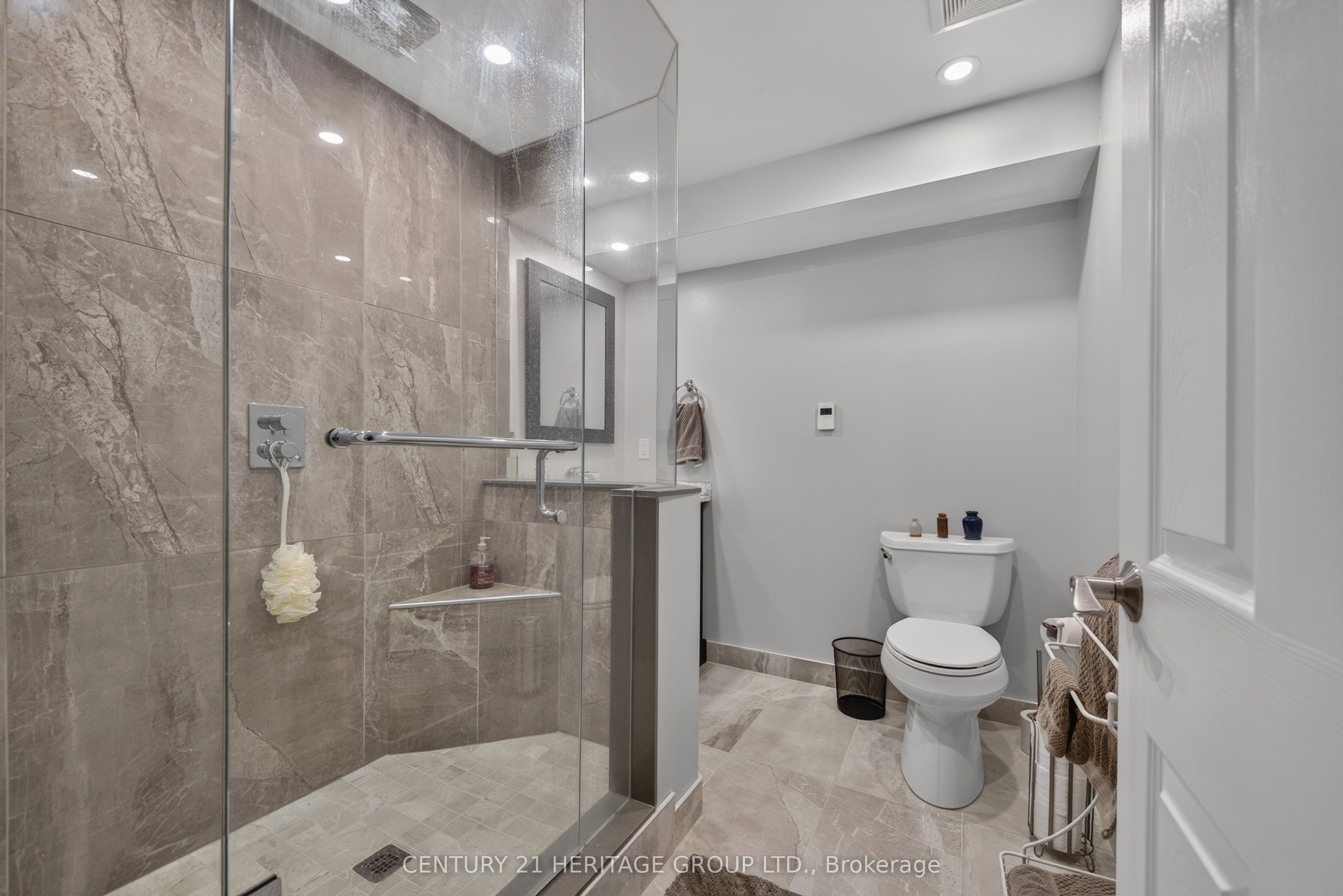 1 Arthur Evans Crescent Property Photo 39