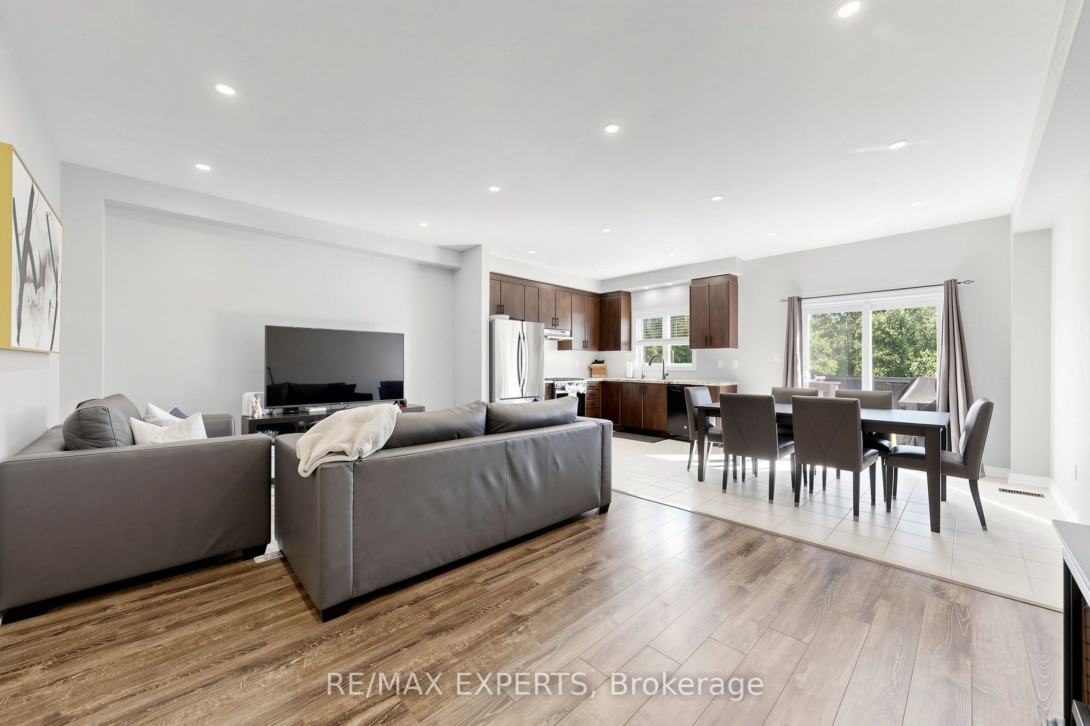 1303 Bardeau Street Property Photo 4