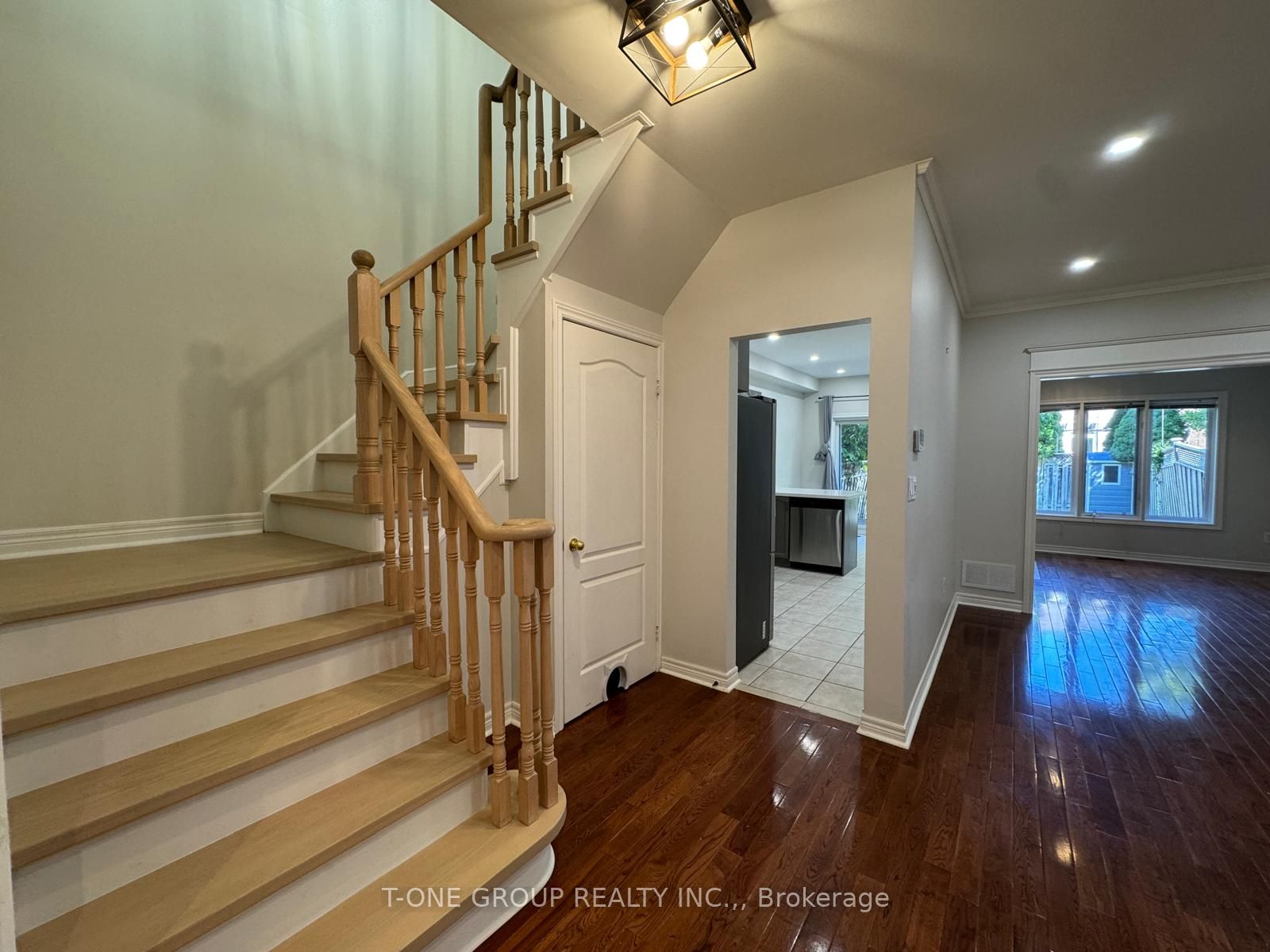 138 Denise Circle Property Photo 3