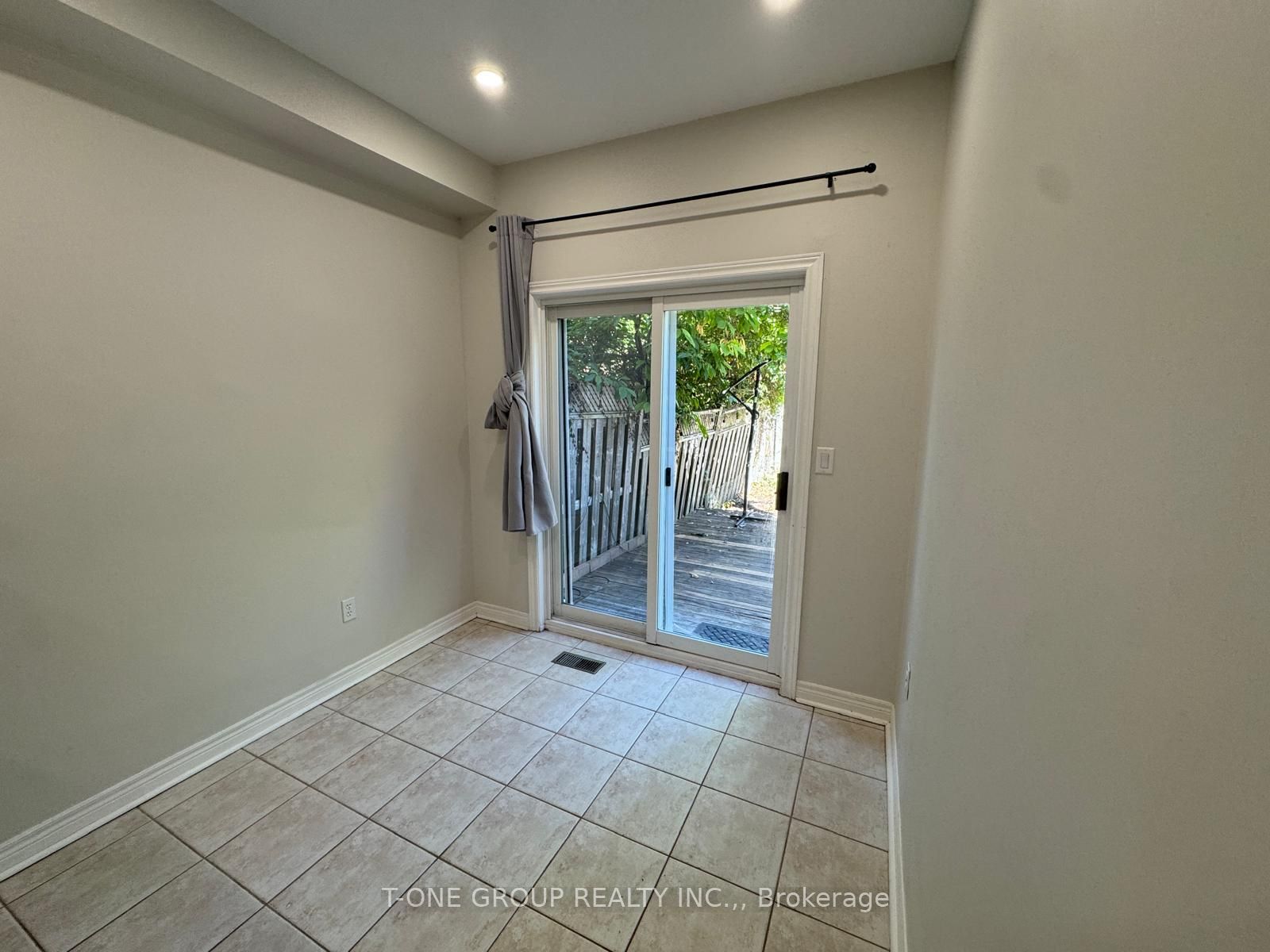 138 Denise Circle Property Photo 8