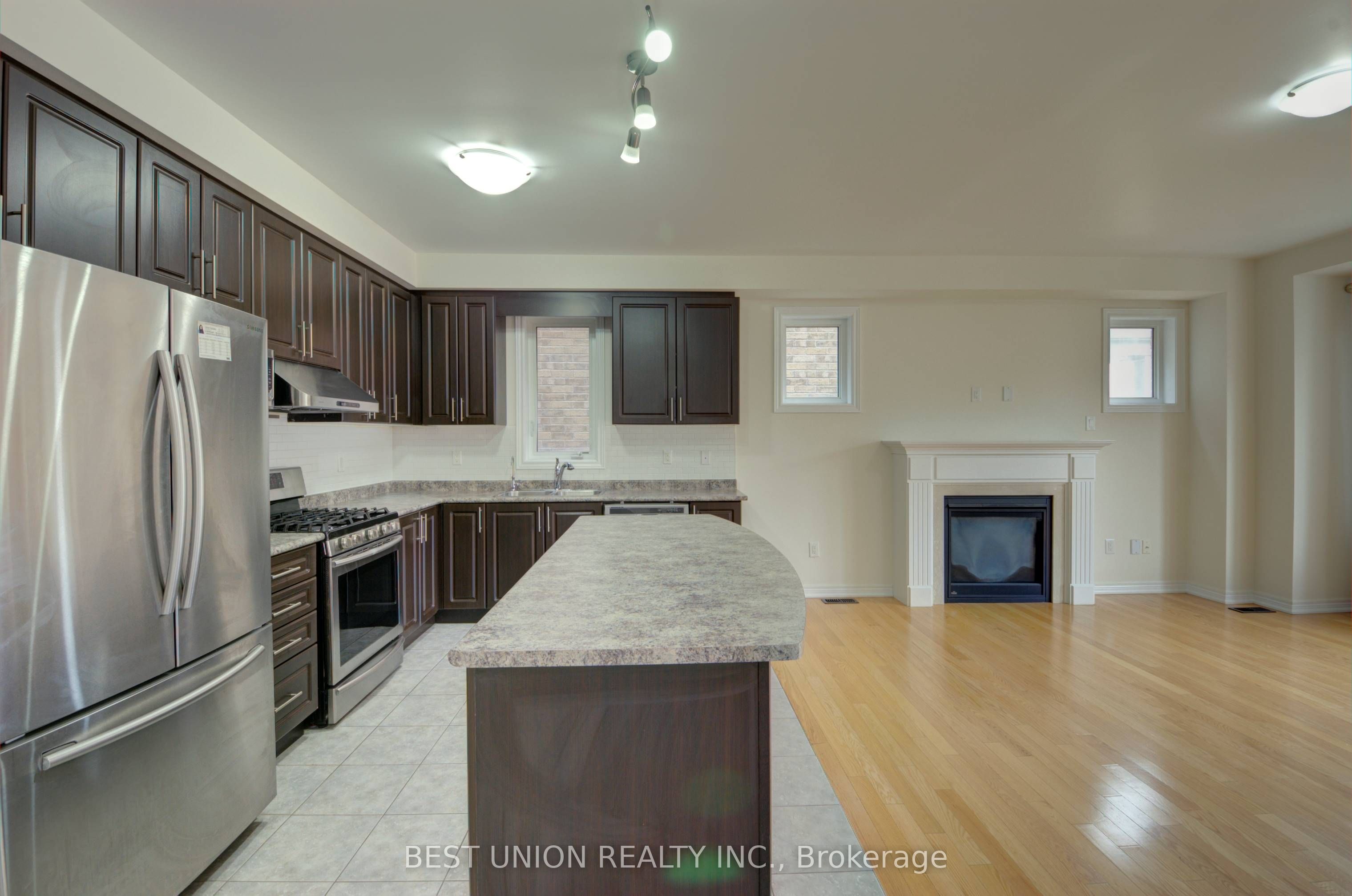 196 Donald Sim Avenue Property Photo 2