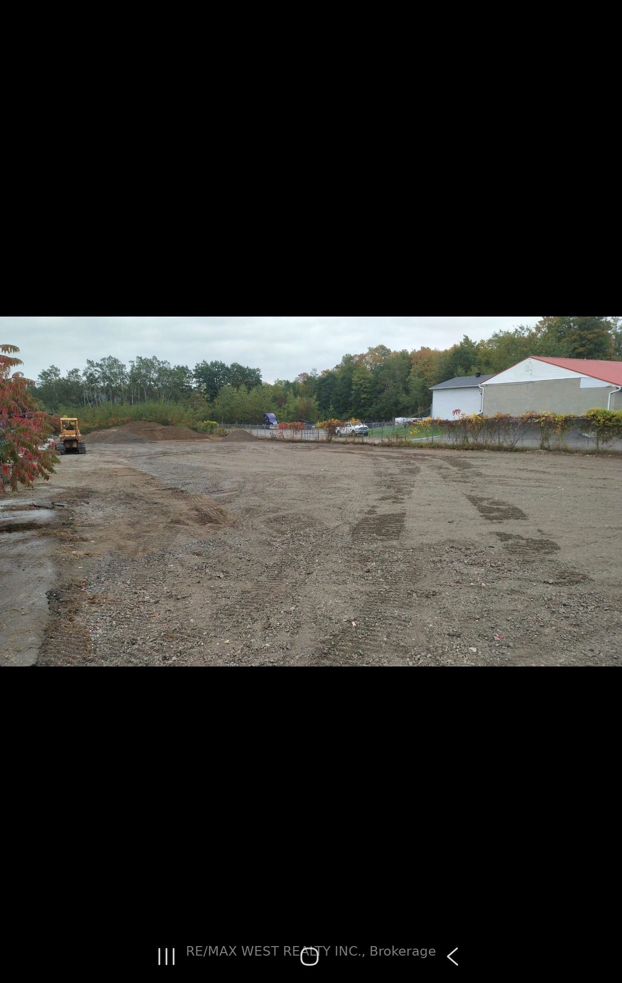 24 Commerce Park Drive Property Photo 2