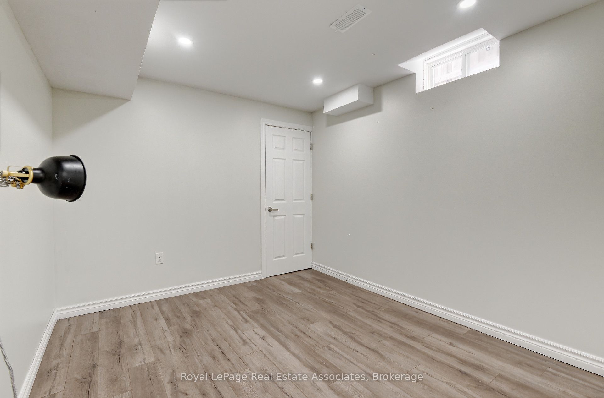 41 Greenview Circle Lower Property Photo 16