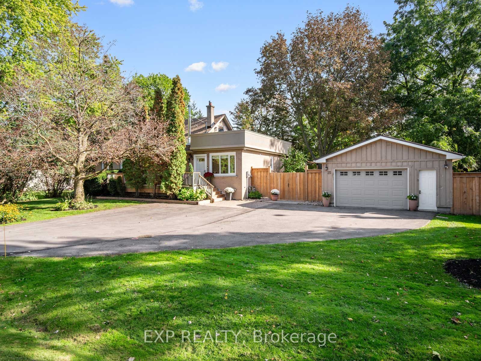 25 Morton Avenue Property Photo 2