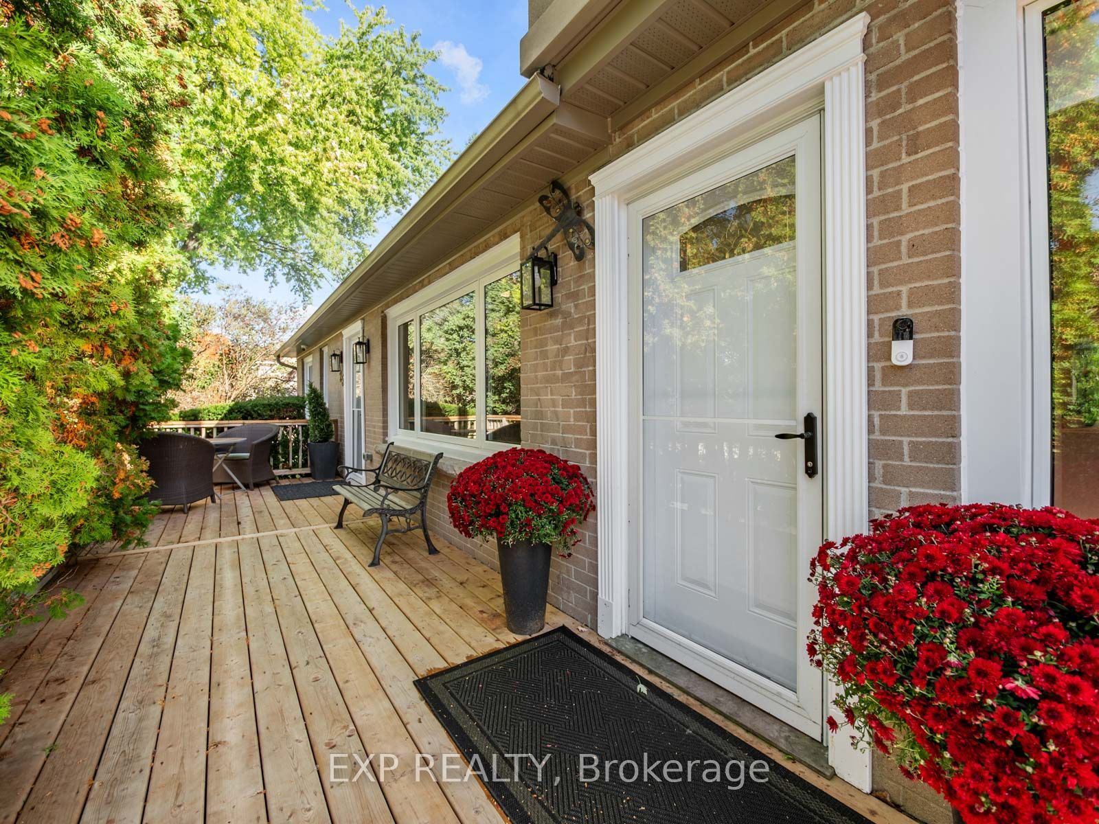 25 Morton Avenue Property Photo 3