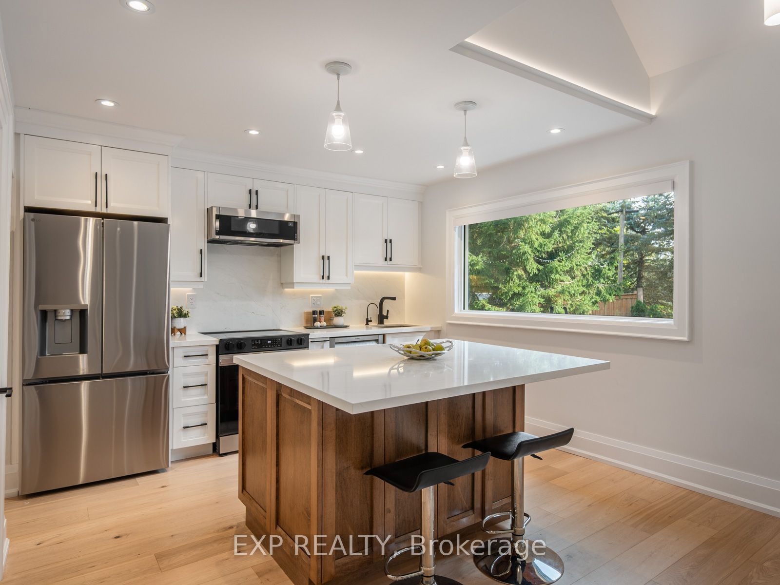 25 Morton Avenue Property Photo 8