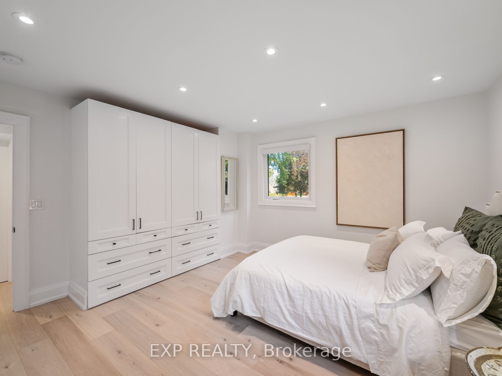 25 Morton Avenue Property Photo 13