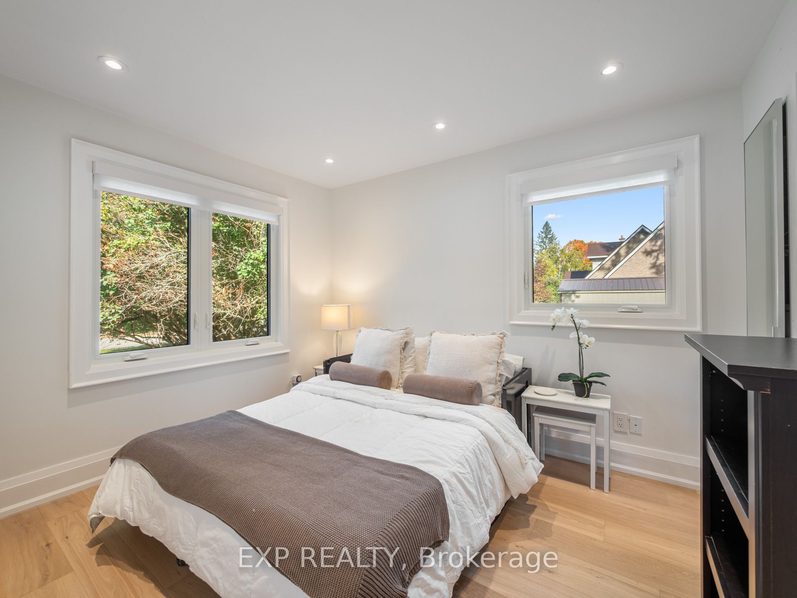 25 Morton Avenue Property Photo 14