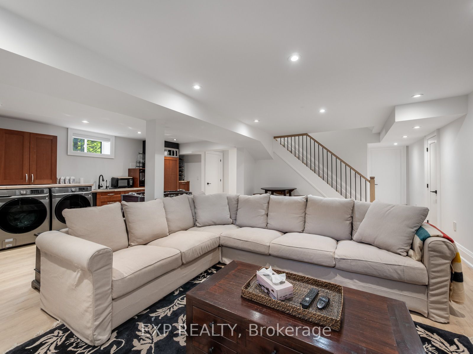 25 Morton Avenue Property Photo 21