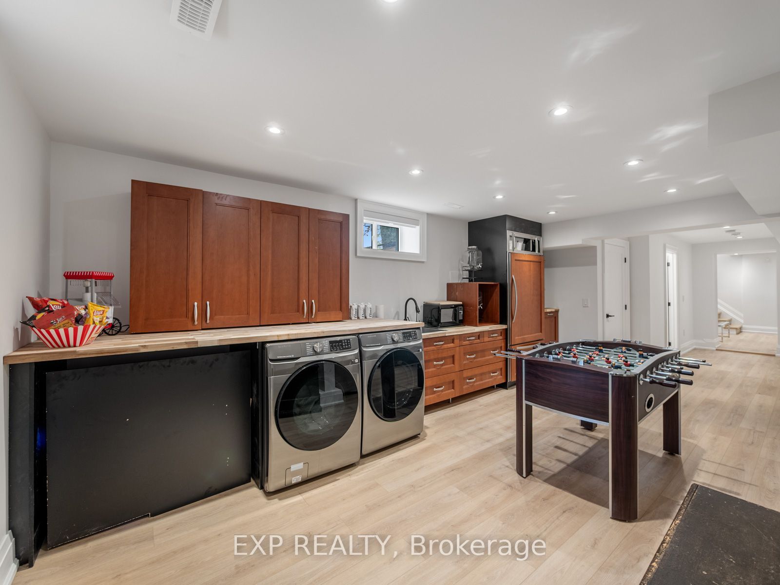 25 Morton Avenue Property Photo 22