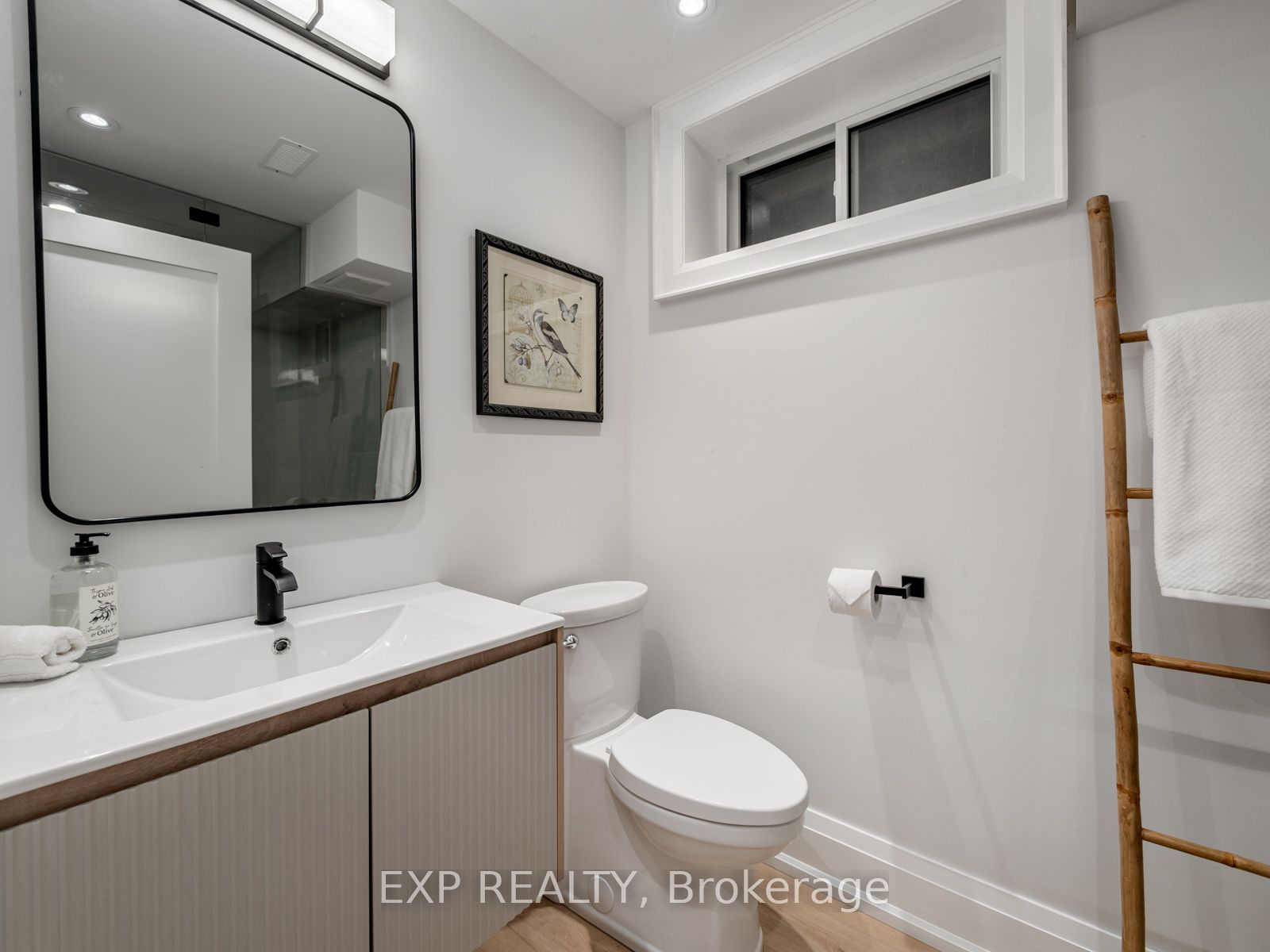 25 Morton Avenue Property Photo 23