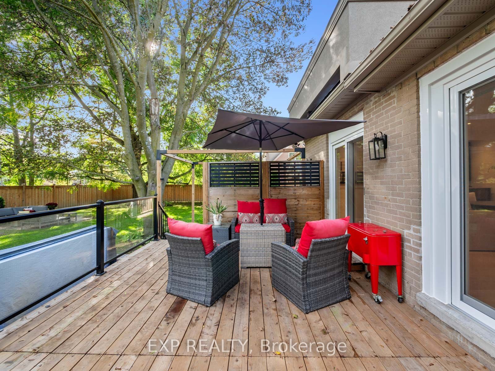 25 Morton Avenue Property Photo 28