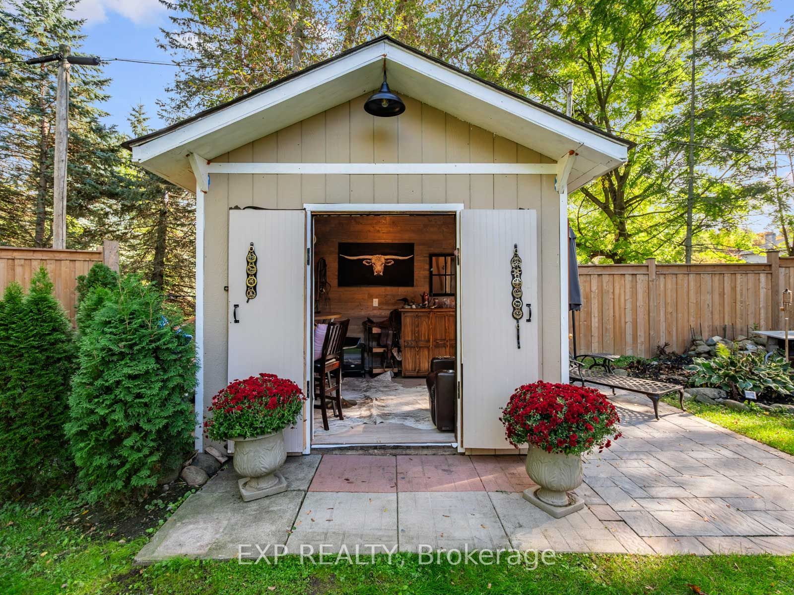 25 Morton Avenue Property Photo 30