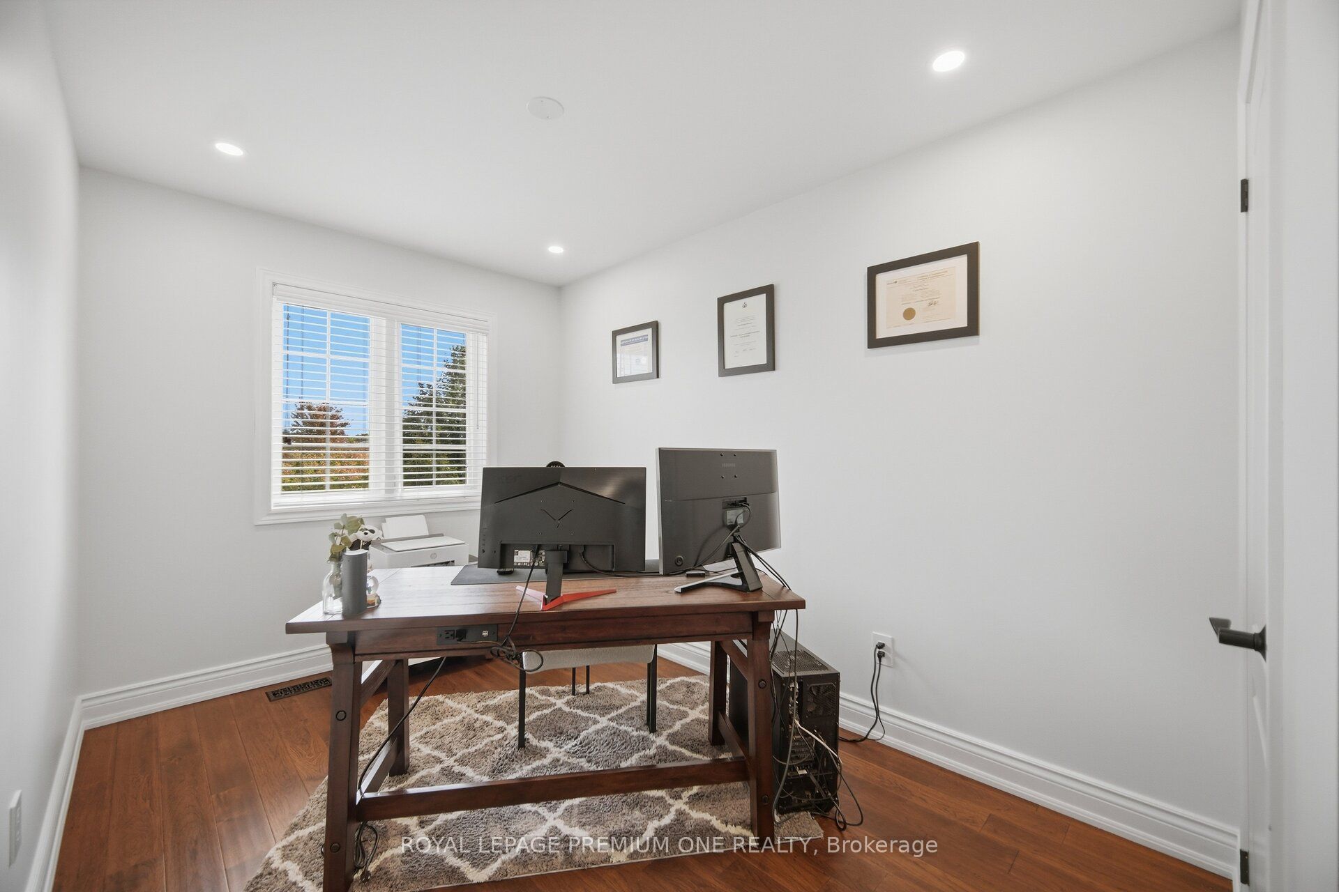 169 Venice Gate Drive Property Photo 30